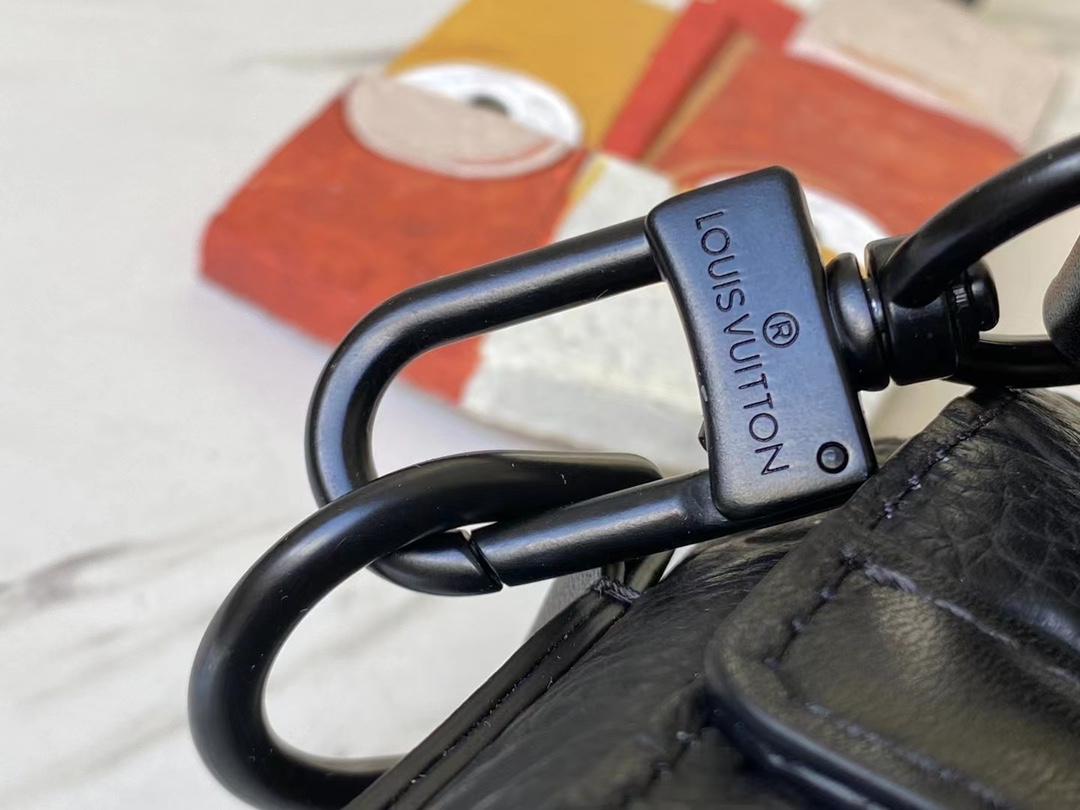 rectangular Trunk Messenger bag is crafted from Monogram-embossed - Bag 6
