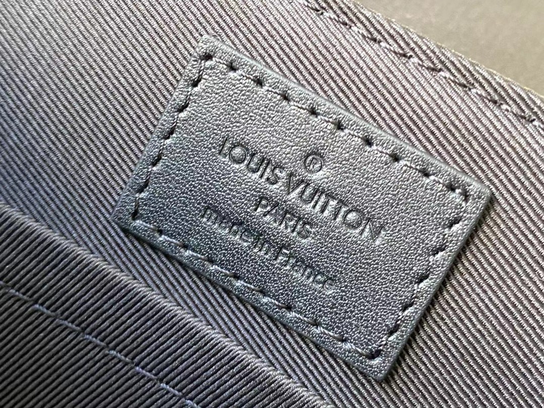 rectangular Trunk Messenger bag is crafted from Monogram-embossed - Bag 9