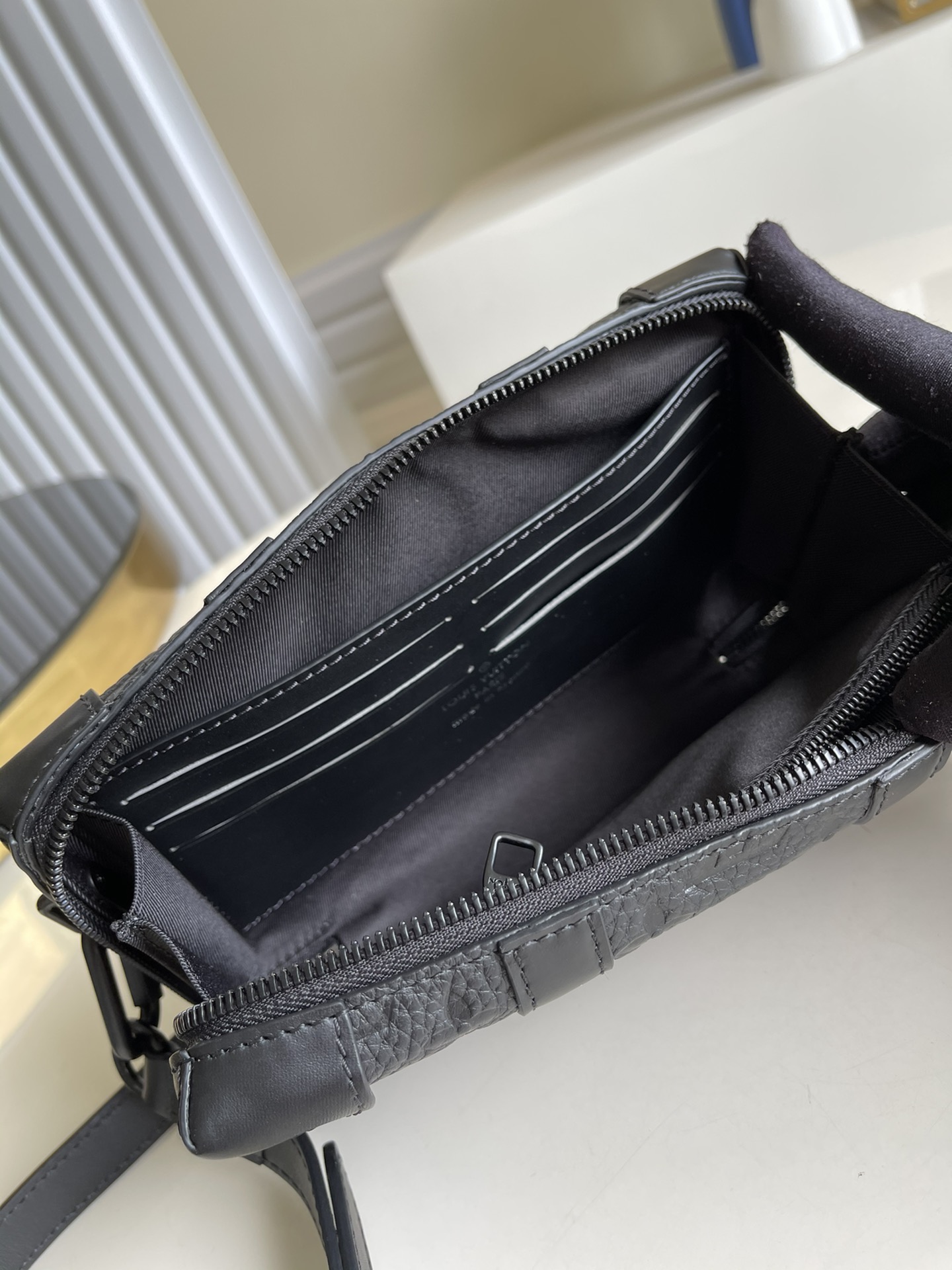 Louis Vuitton LV Soft Trunk Wallet盒子包 M80224