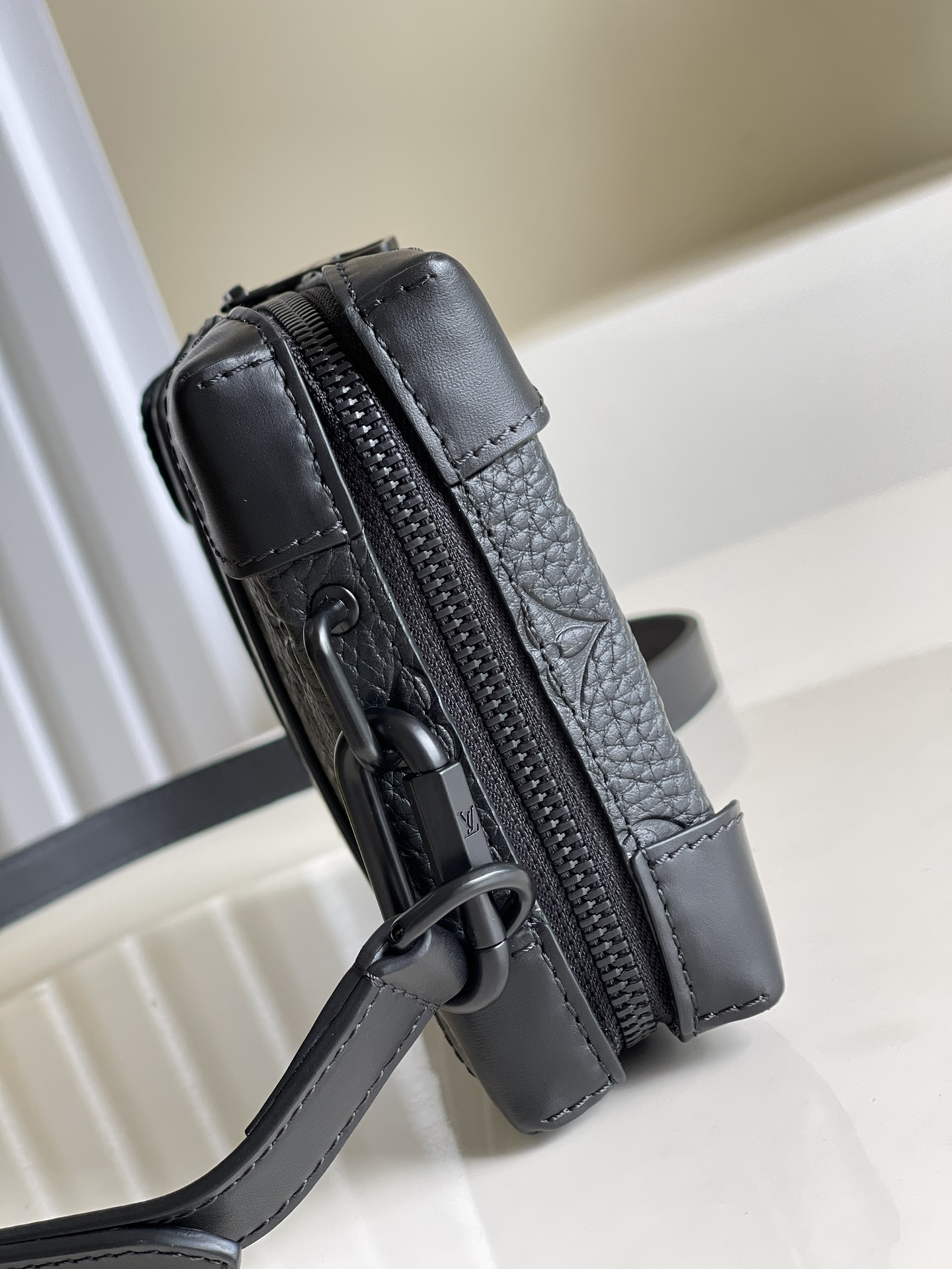 Louis Vuitton LV Soft Trunk Wallet盒子包 M80224
