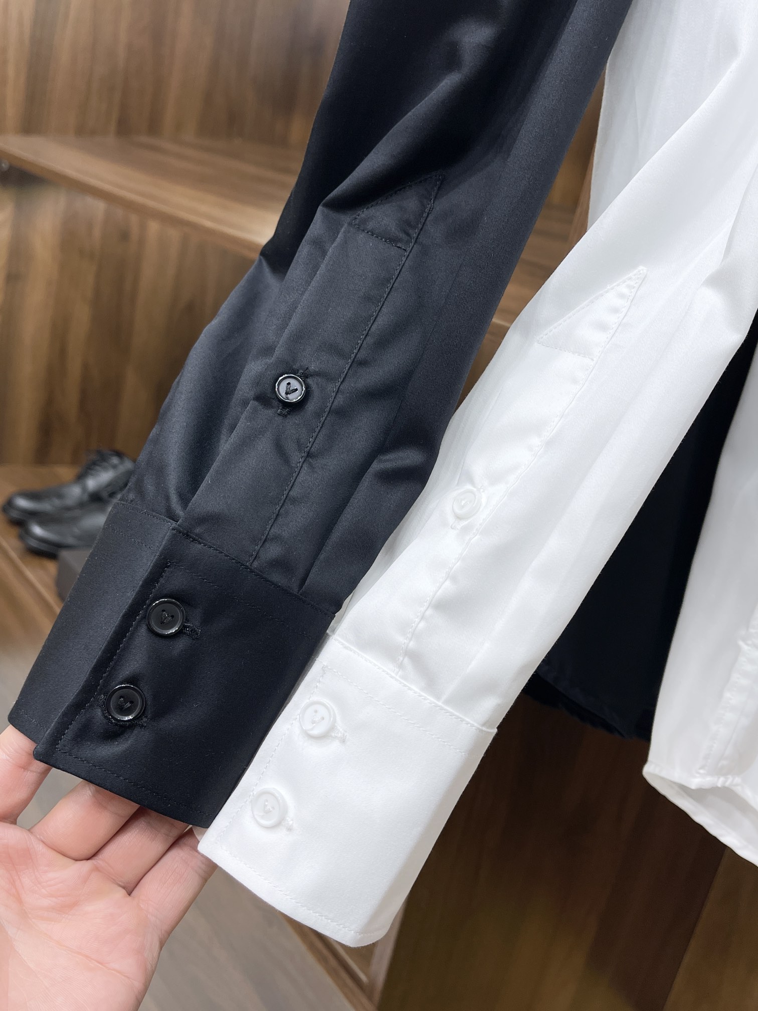 BV高支棉大角领商务休闲长袖衬衫】🎁礼盒包装BV家族男士商务休闲长袖衬衫，香港洋行渠道货，重磅高端臻品，