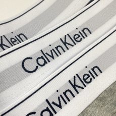 男装LOGO时尚腰边弹力5条装贴身平角内裤 CK的独家内裤系列,提升您的衣橱格调对于追求最好的绅士们来说 男装LOGO时尚腰边弹力5条装贴身平角内裤 CK的独家内裤系列,提升您的衣橱格调对于追求最好的绅士们来说