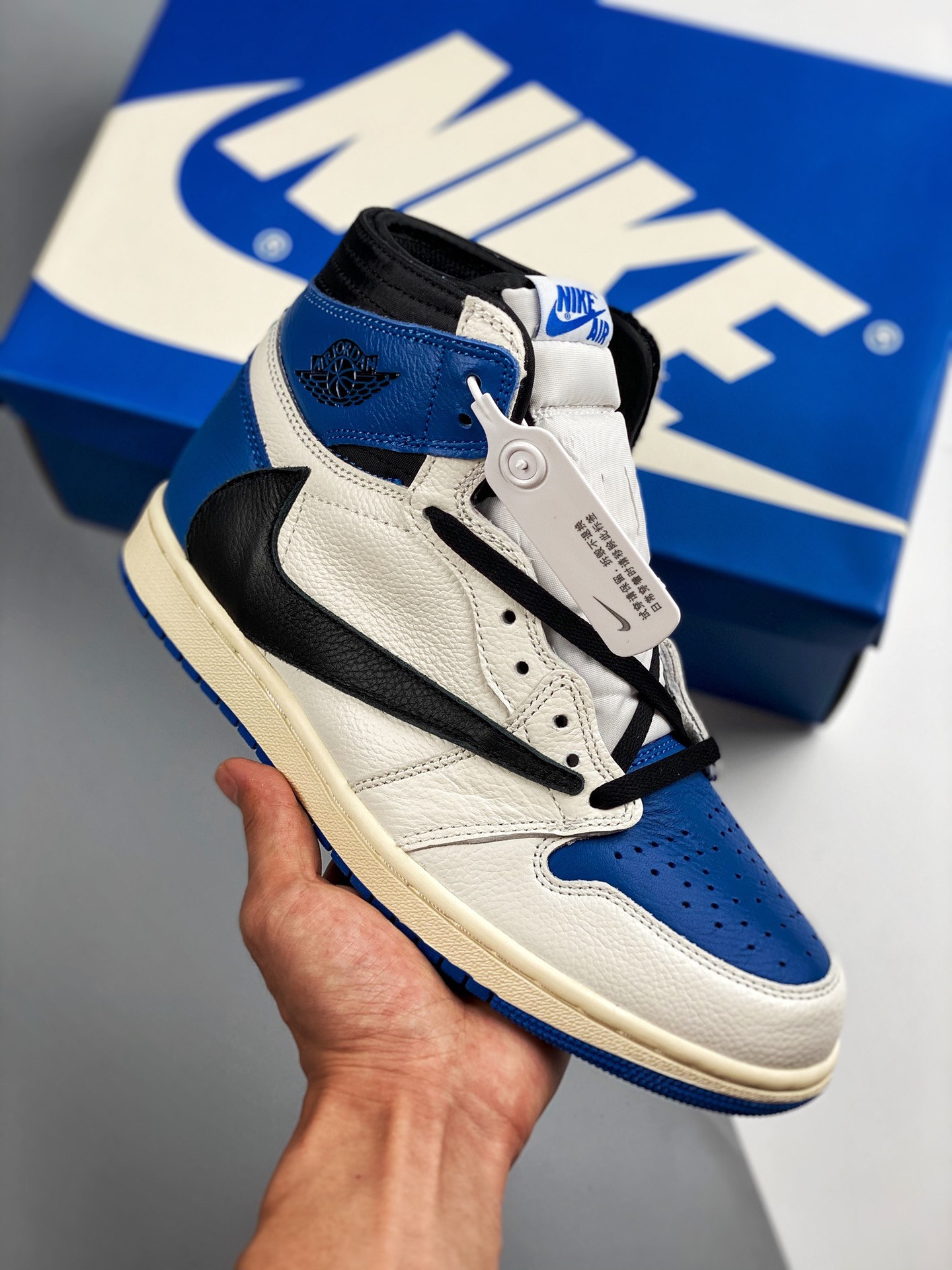 Fragment x TS x Air Jordan 1 Low colaboración triple de gancho invertido de caña alta, sin rival en el mismo rango de p…