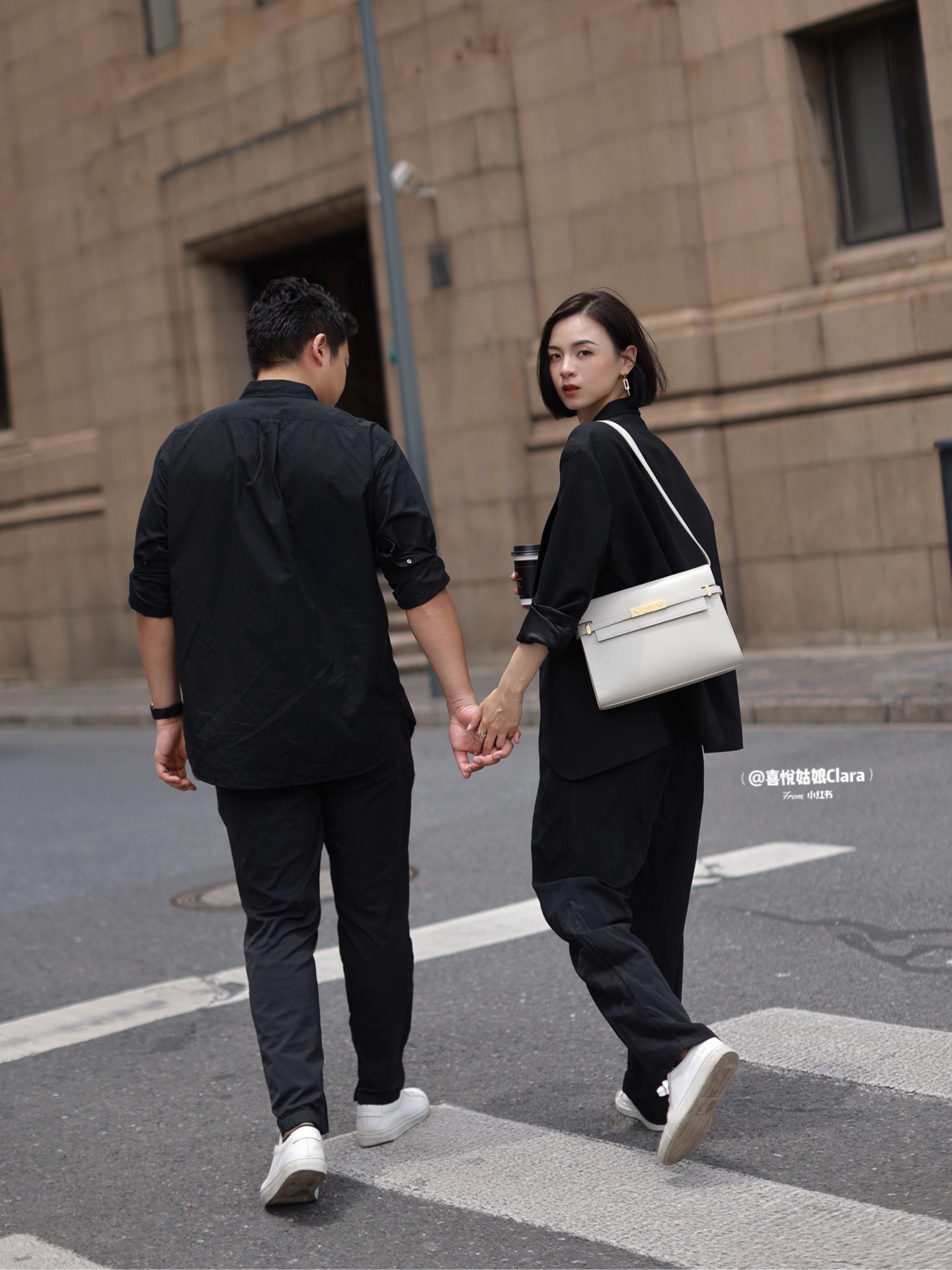 Ysl 𝑴𝒂𝒏𝒉𝒂𝒕𝒕𝒂𝒏 29CM曼哈顿法棍包 579271白色牙签纹金扣