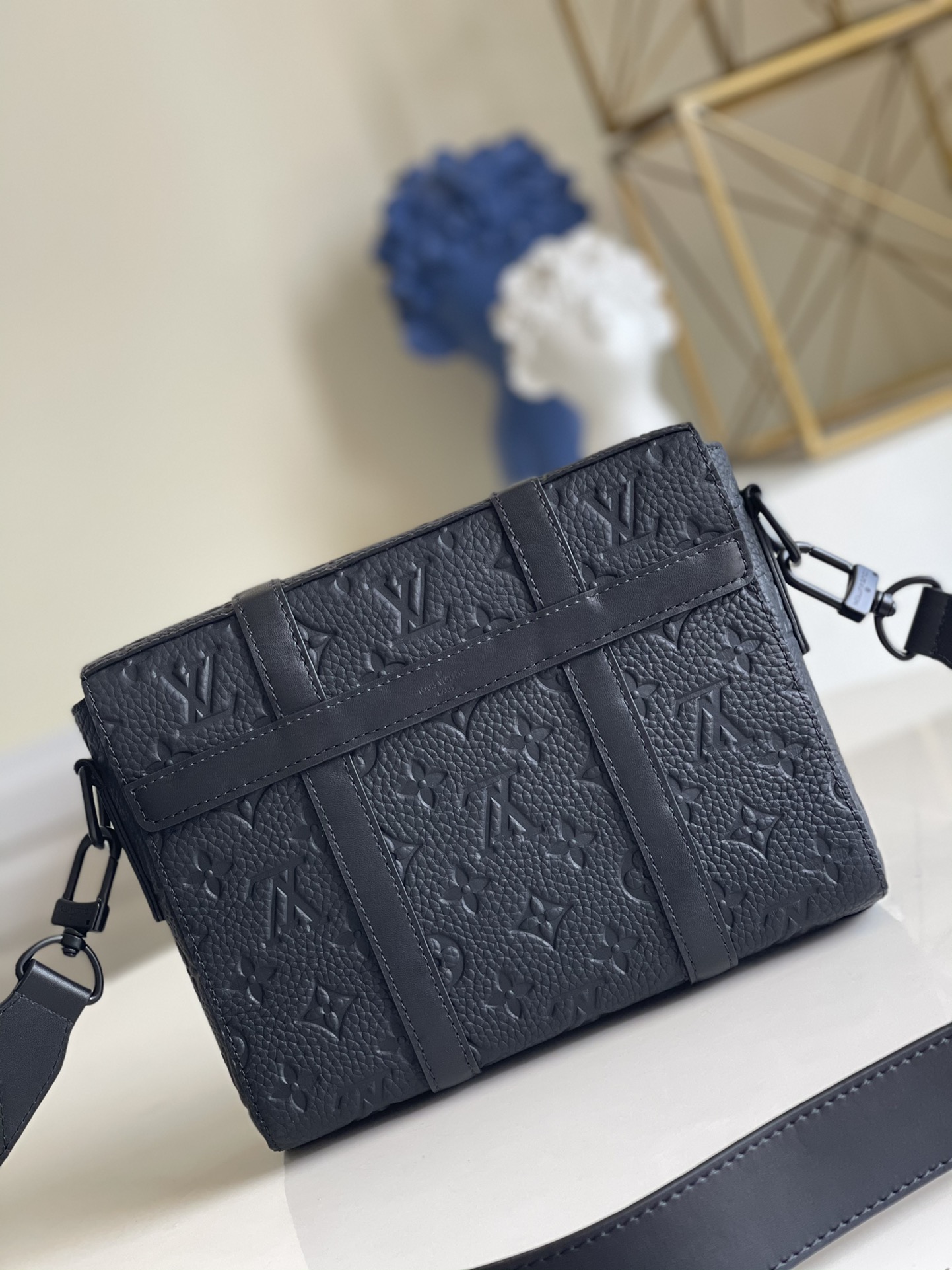 Louis Vuitton LV 长方体Trunk邮差包 M57726