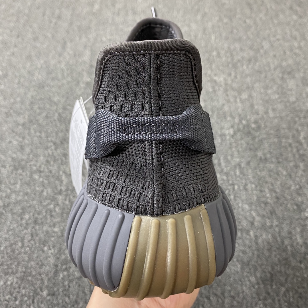 Yeezy黑生胶尺码36-48总裁L