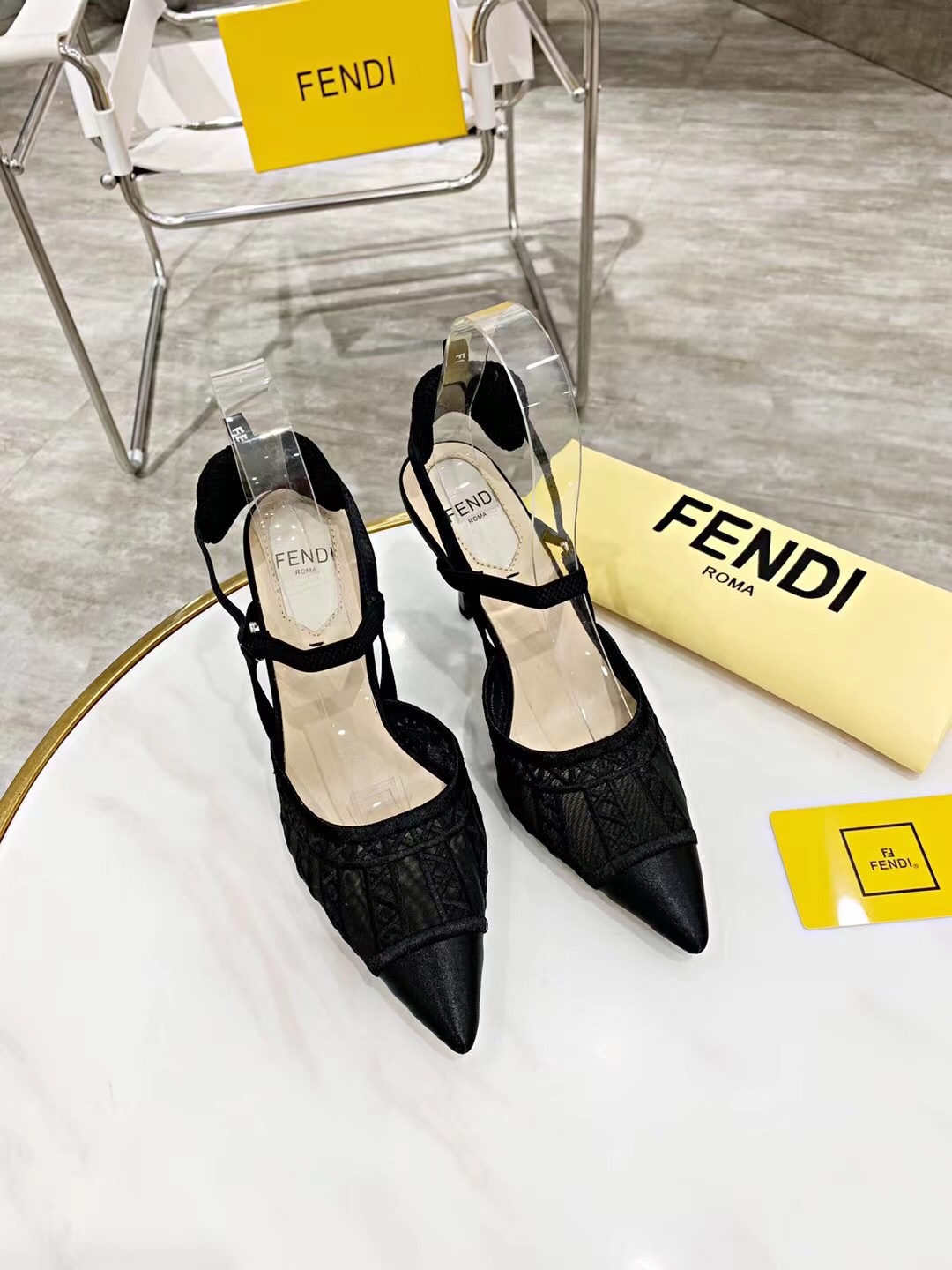 New 2021 FEND High-Heavy Sandals: Elegant, Stylish, and Comfortable Choice - 图片 3