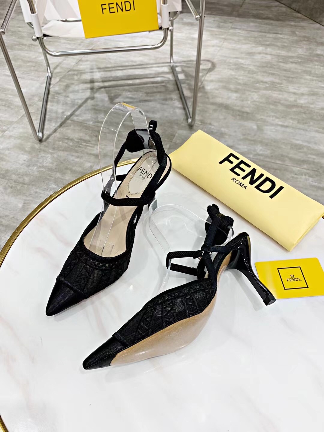 New 2021 FEND High-Heavy Sandals: Elegant, Stylish, and Comfortable Choice - 图片 4