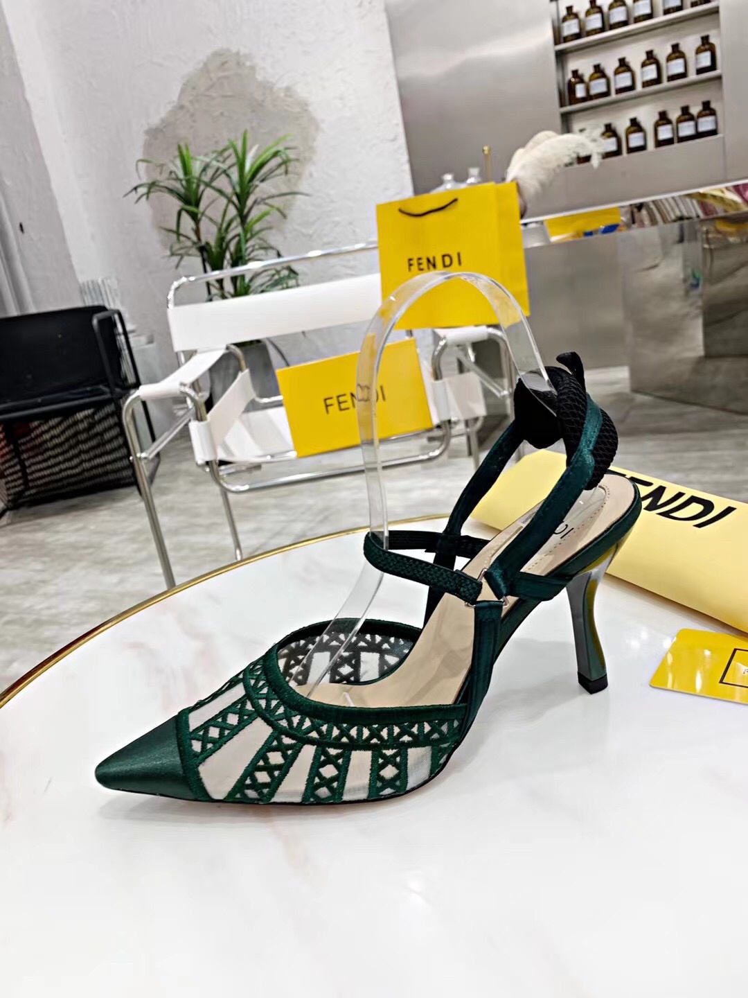 2021 New FEND High-Heavy Sandals: Elegant, Novel, and Cozy Summer Footwear - 图片 5