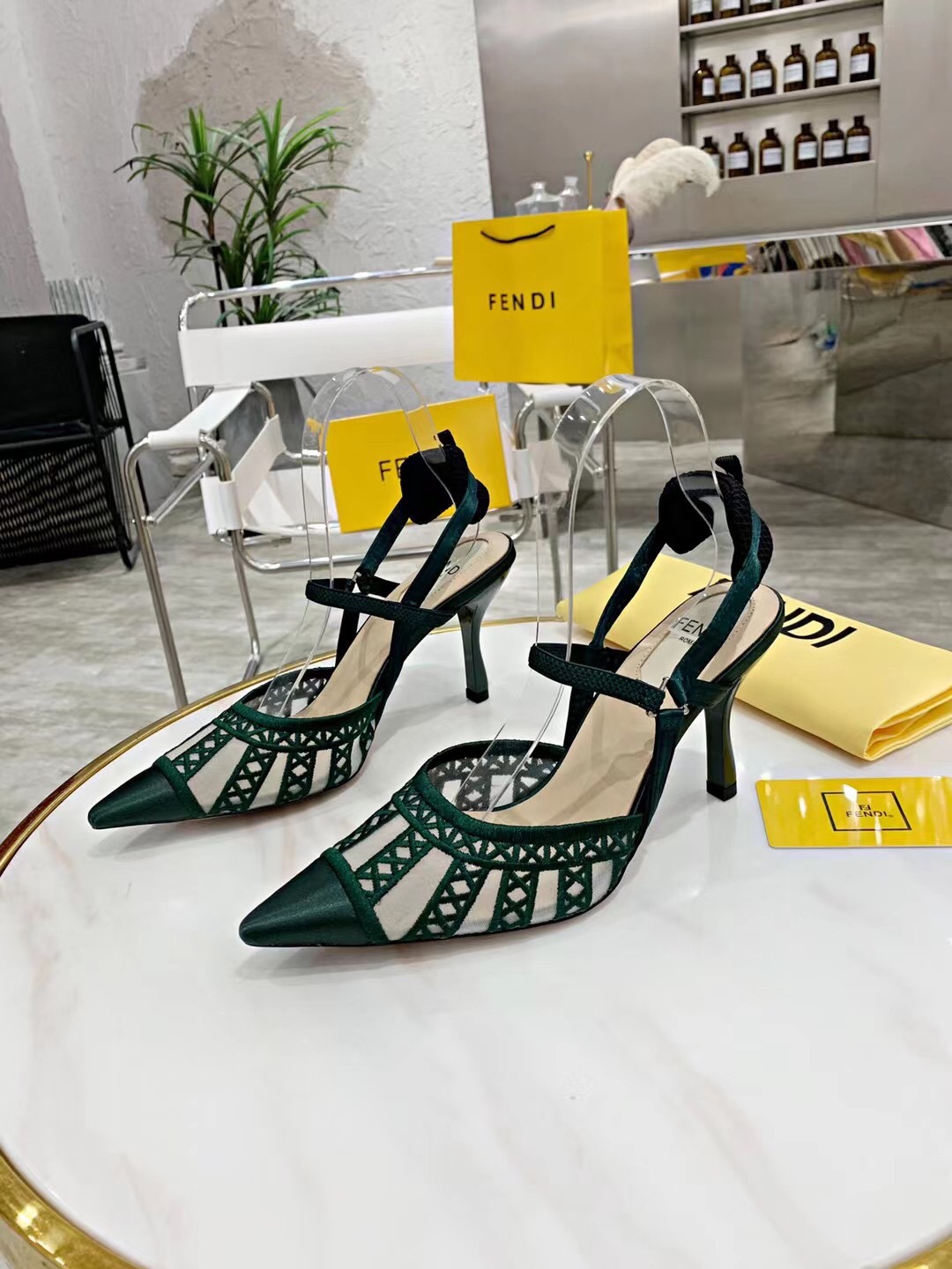 2021 New FEND High-Heavy Sandals: Elegant, Novel, and Cozy Summer Footwear - 图片 1