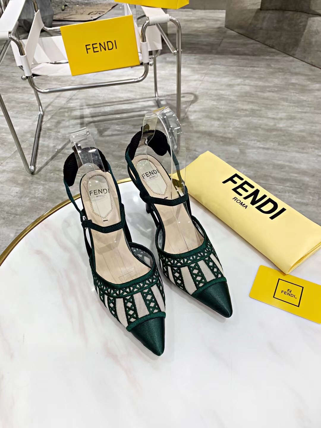 2021 New FEND High-Heavy Sandals: Elegant, Novel, and Cozy Summer Footwear - 图片 2