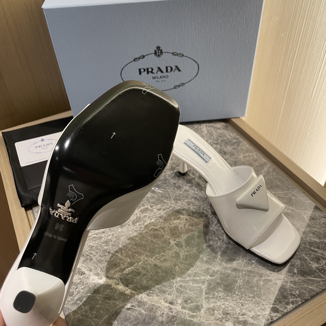 Alta calidad Prada/Prada 2021 nuevas sandalias de tacón alto zapatillas. Logotipo de la etiqueta tri