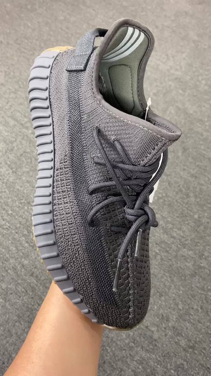 Yeezy黑生胶尺码36-48总裁L