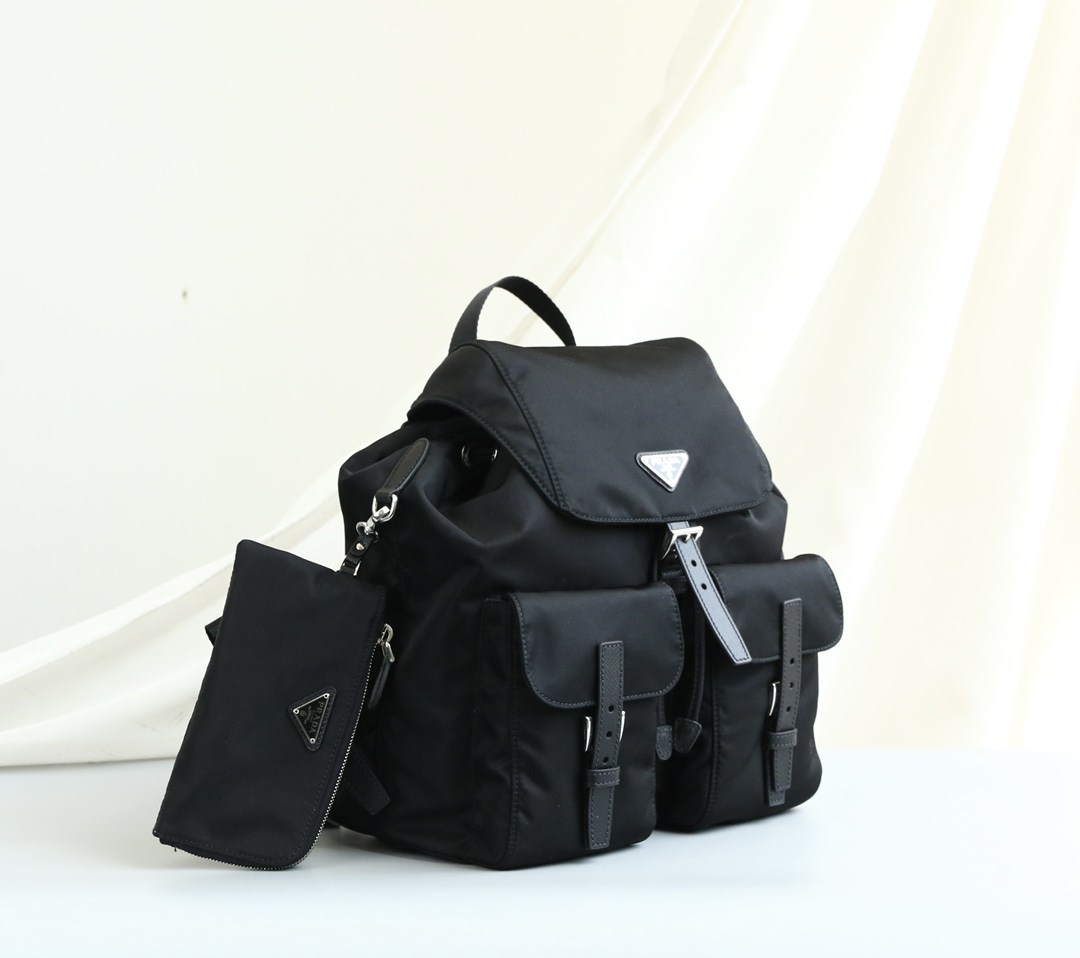 Рюкзак Prada Re-Nylon черный
