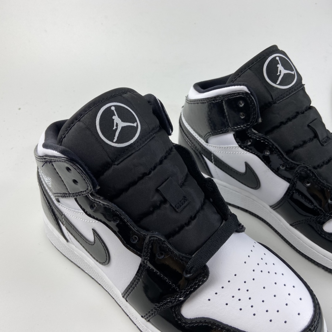 P260 Air Jordan 1 Mid AJ1 乔1 中帮百搭休闲运动板鞋 DD1649-001