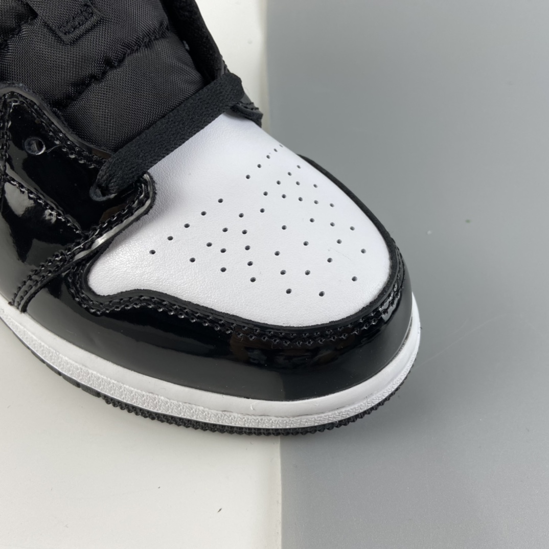 P260 Air Jordan 1 Mid AJ1 乔1 中帮百搭休闲运动板鞋 DD1649-001