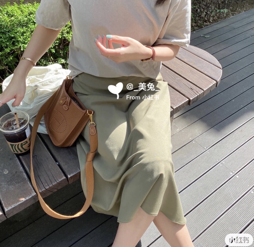 路易威登 Louis Vuitton 高定典藏名品高定成衣时装外套连衣裙衬衫T恤 #B8A46312 4