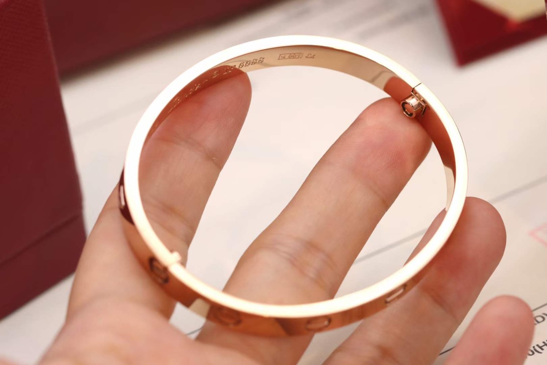 Cartier Cartier卡地亚 LOVE系列 螺钉手镯