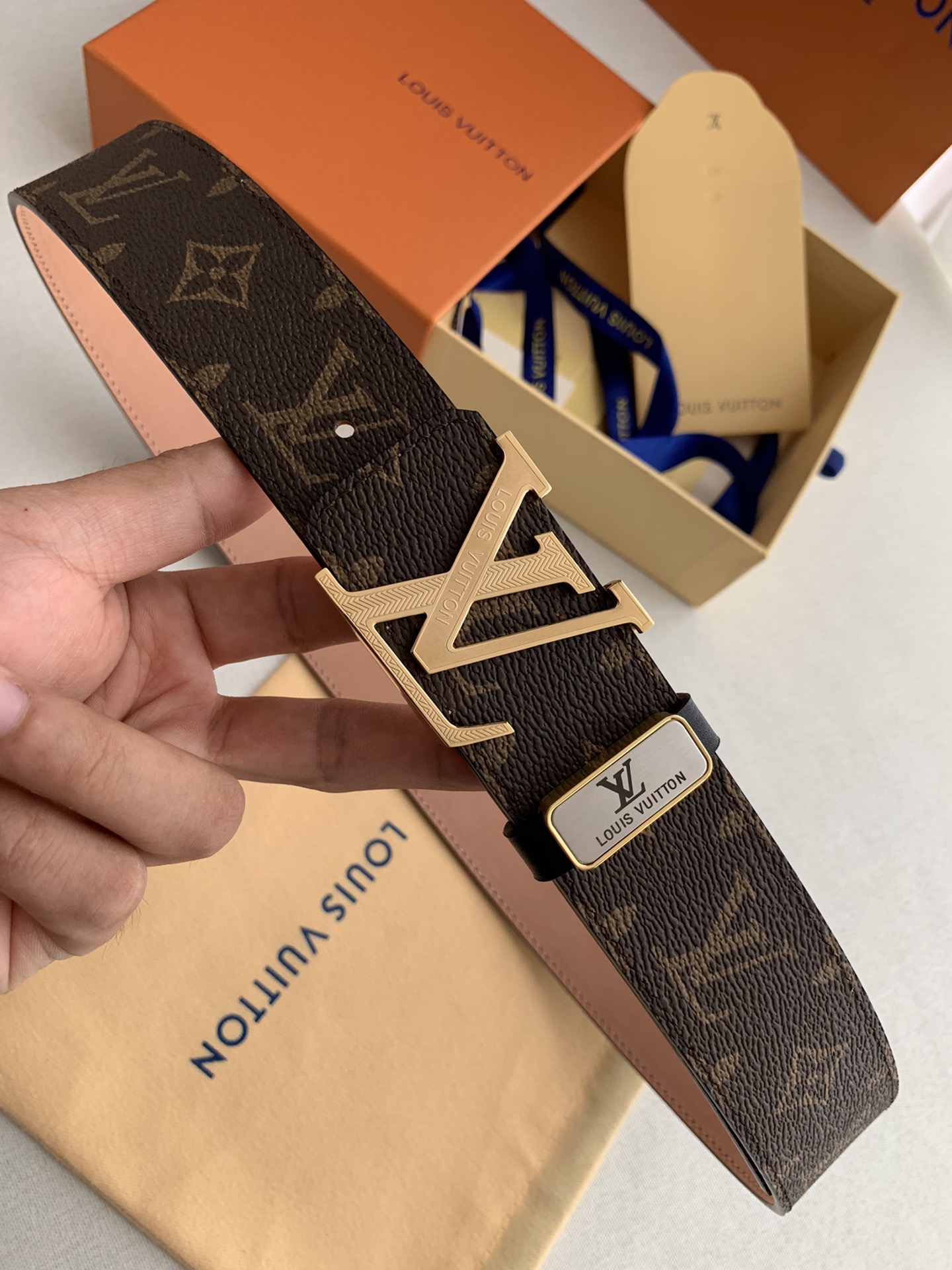 品名LV..路易..威登️原单型号挂