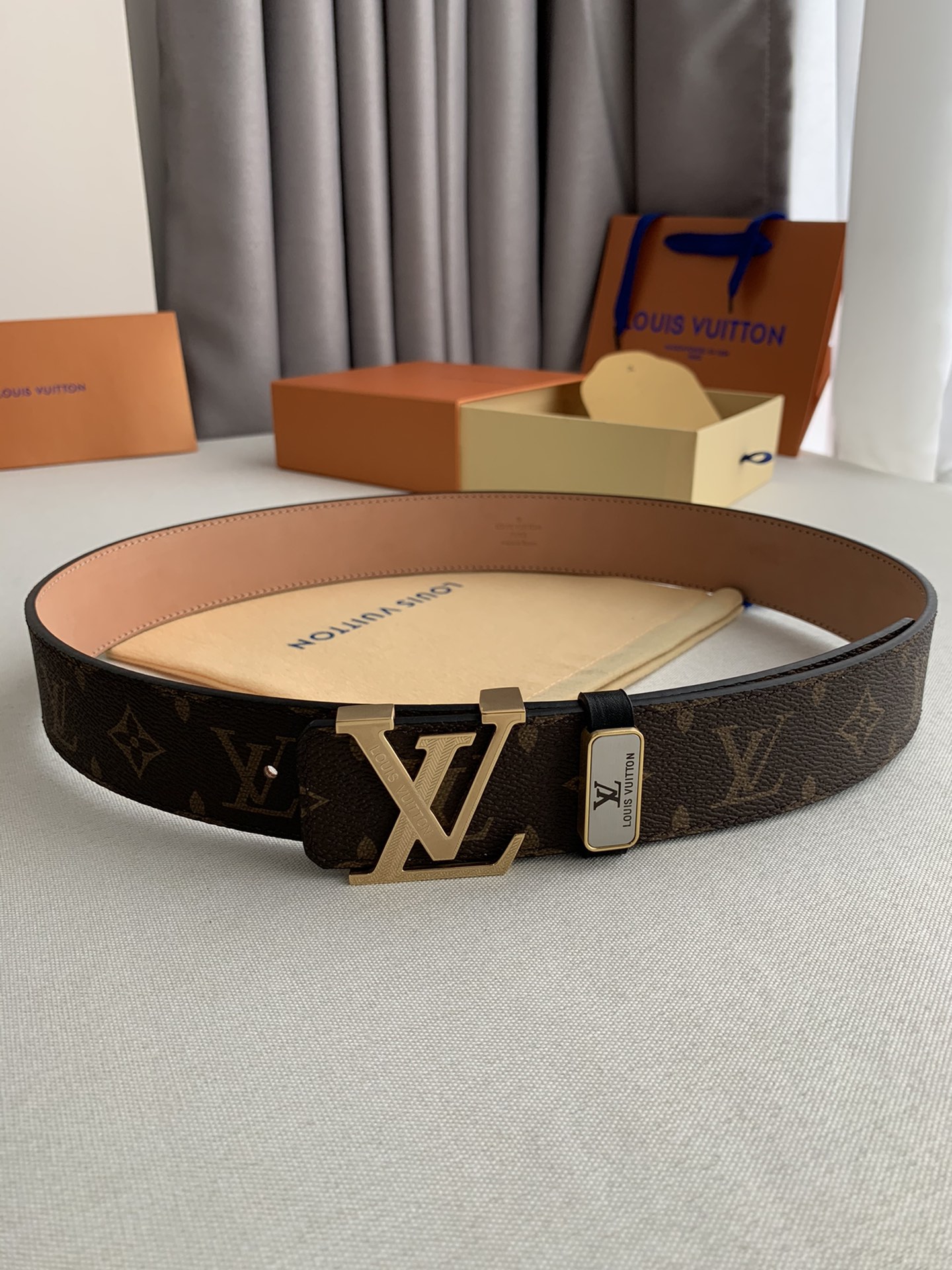 品名LV..路易..威登️原单型号挂