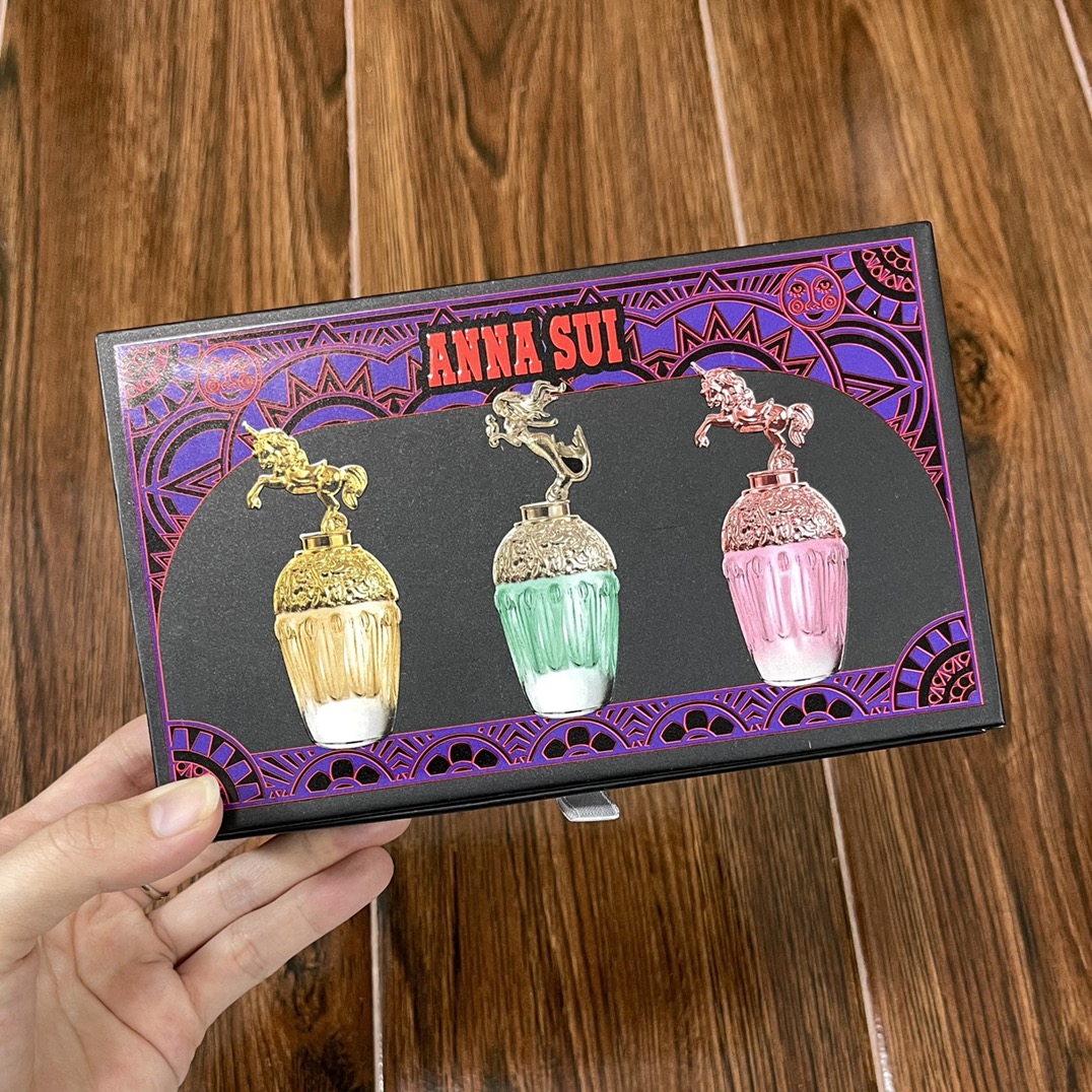 Anna Sui Miniature Perfume Set - Mermaid, Unicorn Gold, Unicorn Pink - 5ml Each 1 i1622015061 1648 0