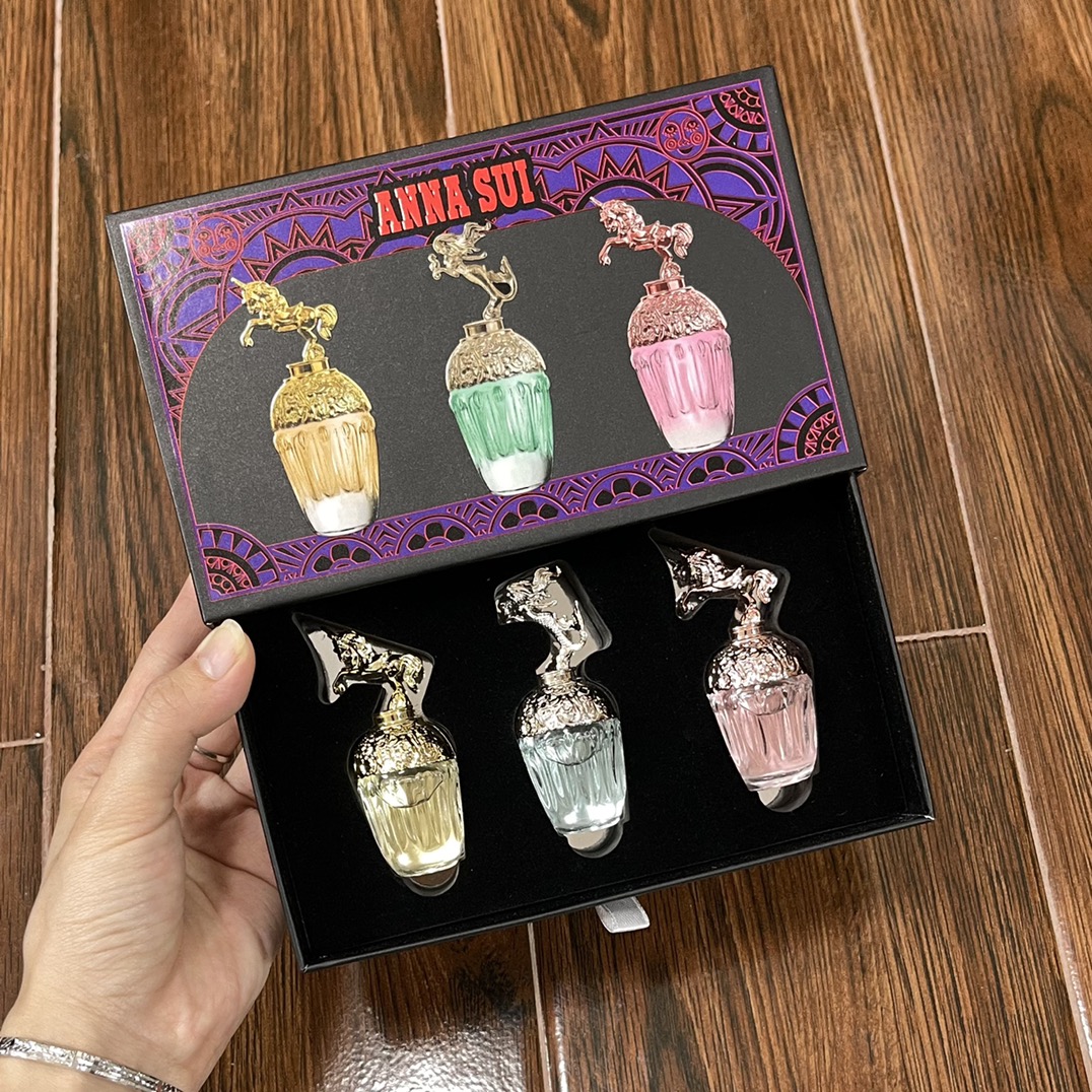 Anna Sui Miniature Perfume Set - Mermaid, Unicorn Gold, Unicorn Pink - 5ml Each 5 i1622015061 8699 4