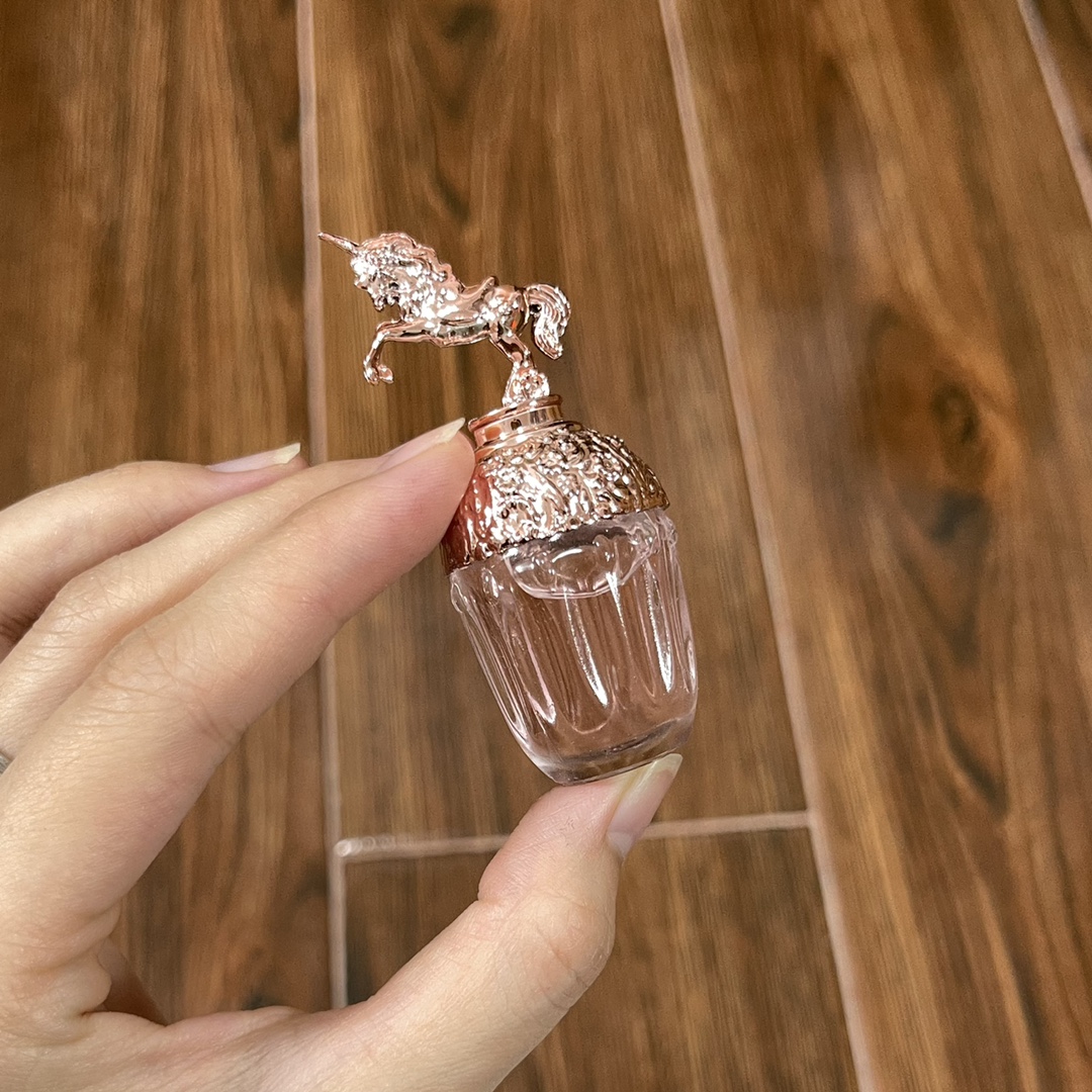 Anna Sui Miniature Perfume Set - Mermaid, Unicorn Gold, Unicorn Pink - 5ml Each 8 i1622015061 933 7