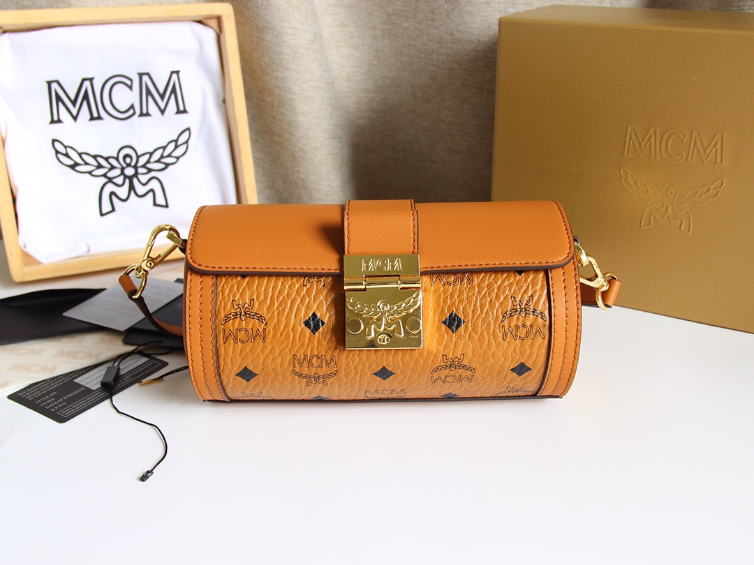 Top quality new cylindrical pillow bag, when worn, gives a very light and airy feel. Made with ultra-fine fiber suede lining, the interior utilizes a tube-shaped design for ample space. Dimensions: 11 x 21 x 10 cm. image 1