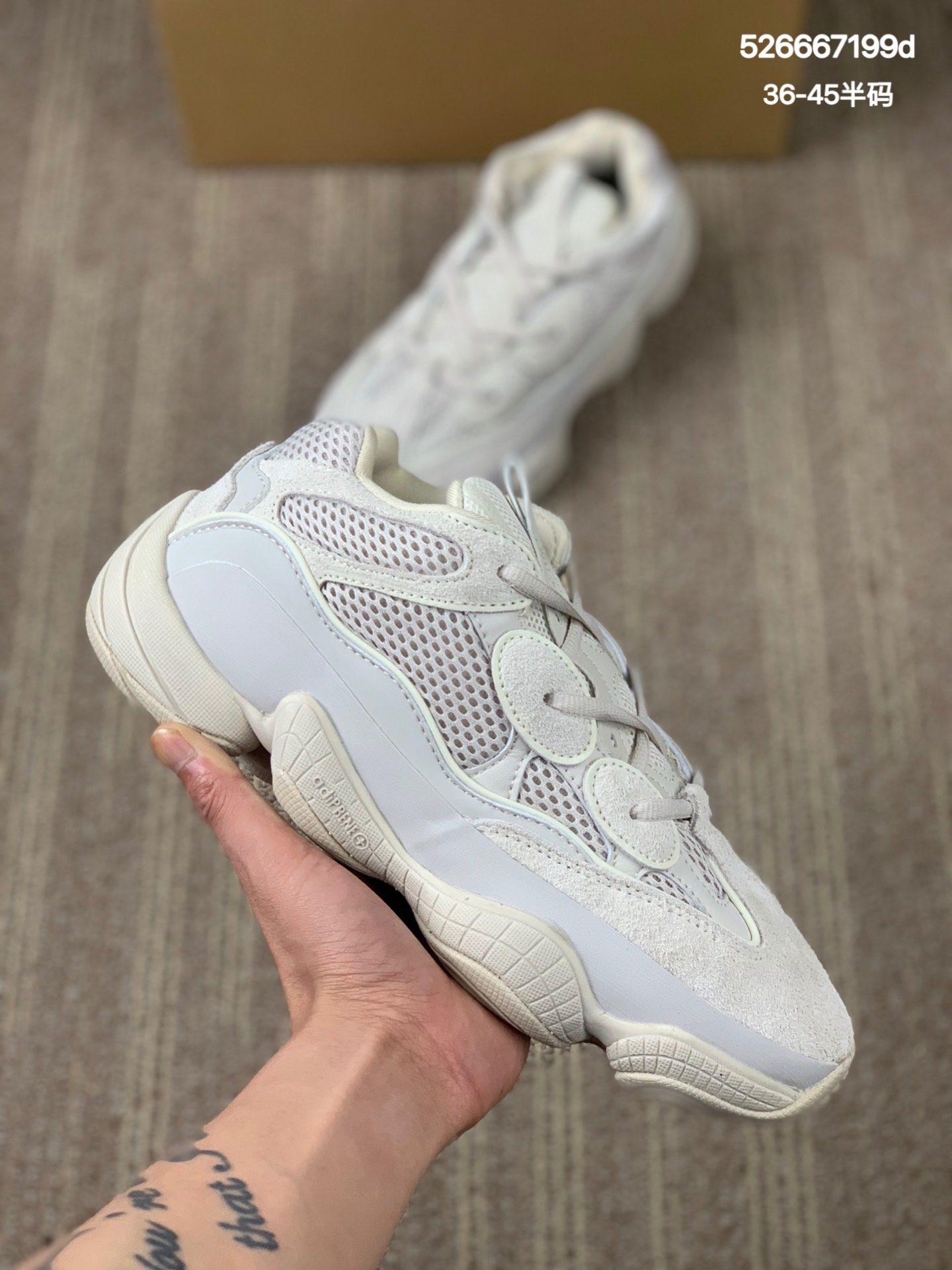 
真标 AD Yeezy 500 椰子500系列 FW2656 紫色 复古老爹鞋 正确原装硬盒 正确长毛翻毛材质 细节做工都很OK 性价比超高 尺码:36 36.5 37 38 38.5 39 40 40.5 41 42 42.5 43 44 45
编码:526667199d