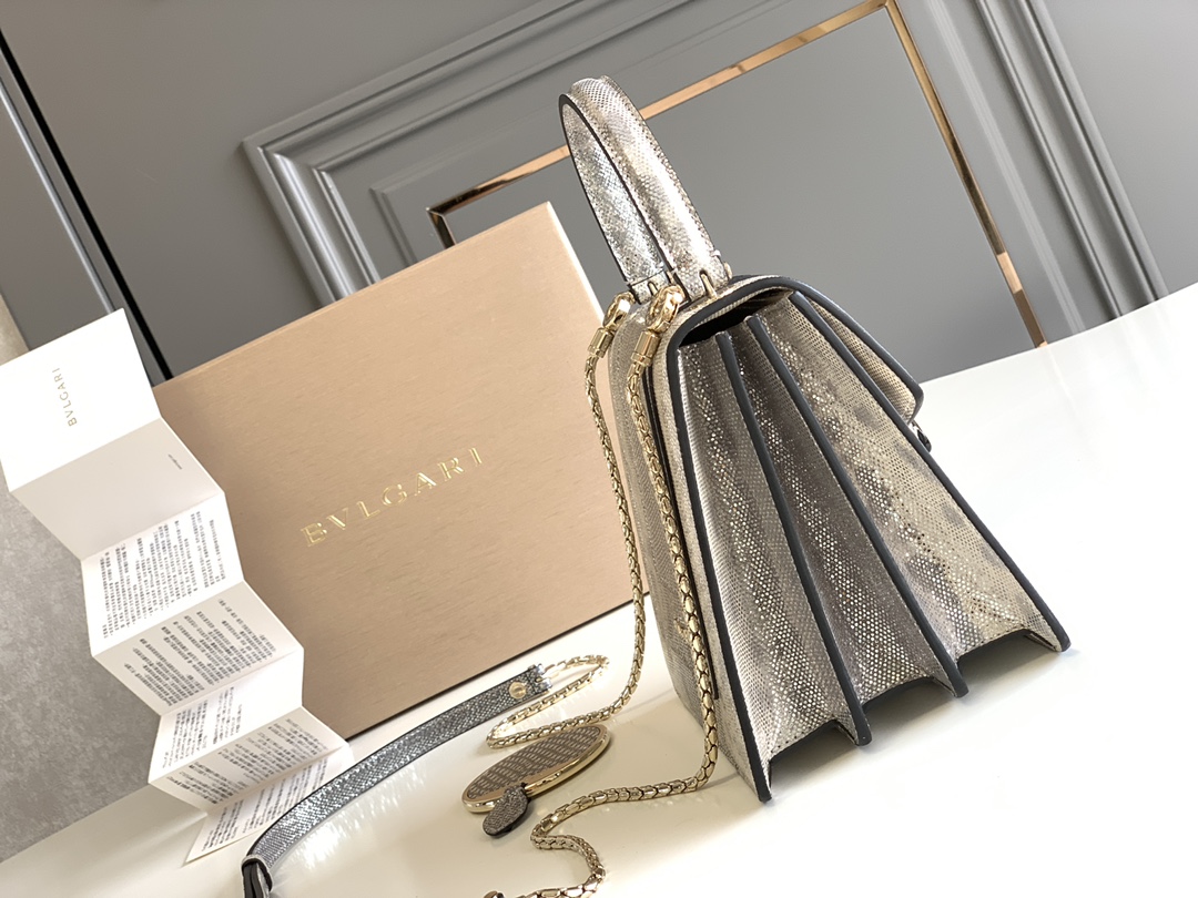 BVLGARI宝格丽"Sprpenti Forever "乳蛋白石色金属质感水蛇皮手提包38329