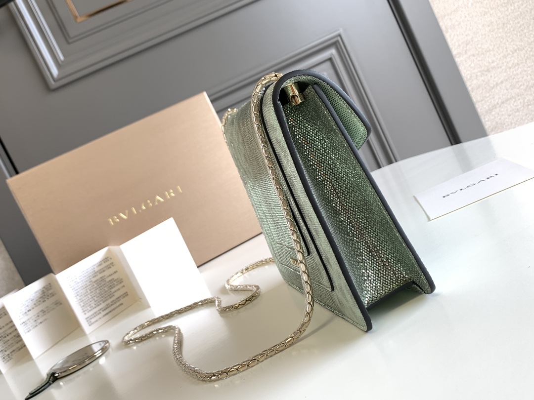 BVLGARI宝格丽"Sprpenti Forever "薄荷绿金属质感水蛇皮肩背包61879