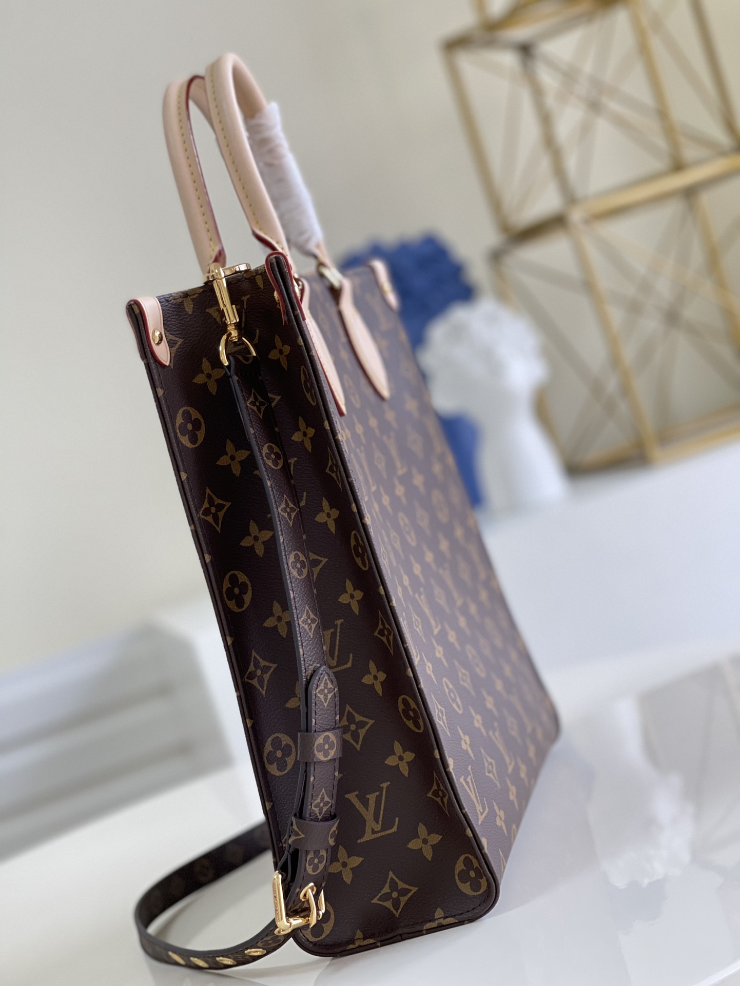 Louis Vuitton Luxury Handbag Collection 3