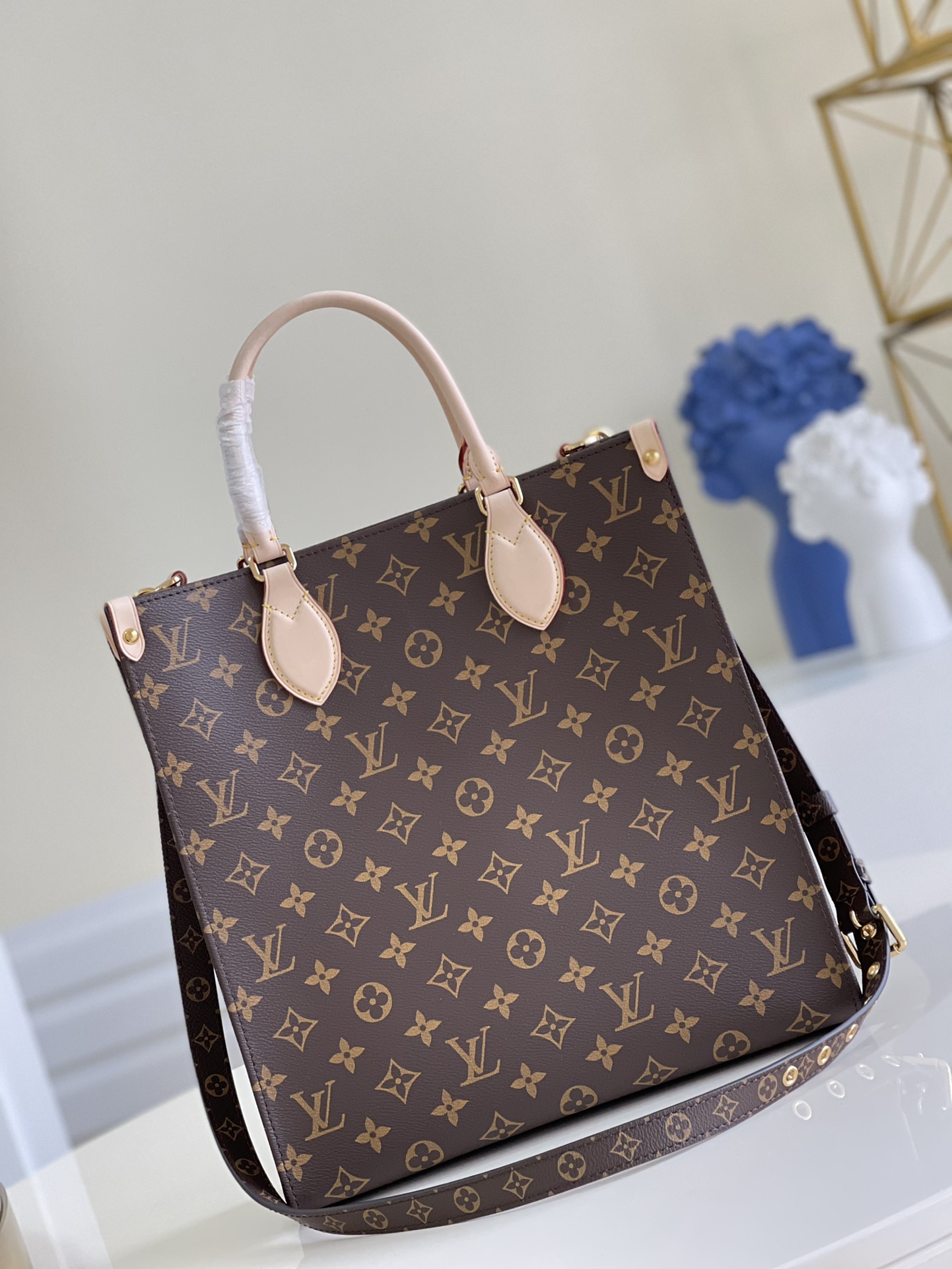 Louis Vuitton Luxury Handbag Collection 4