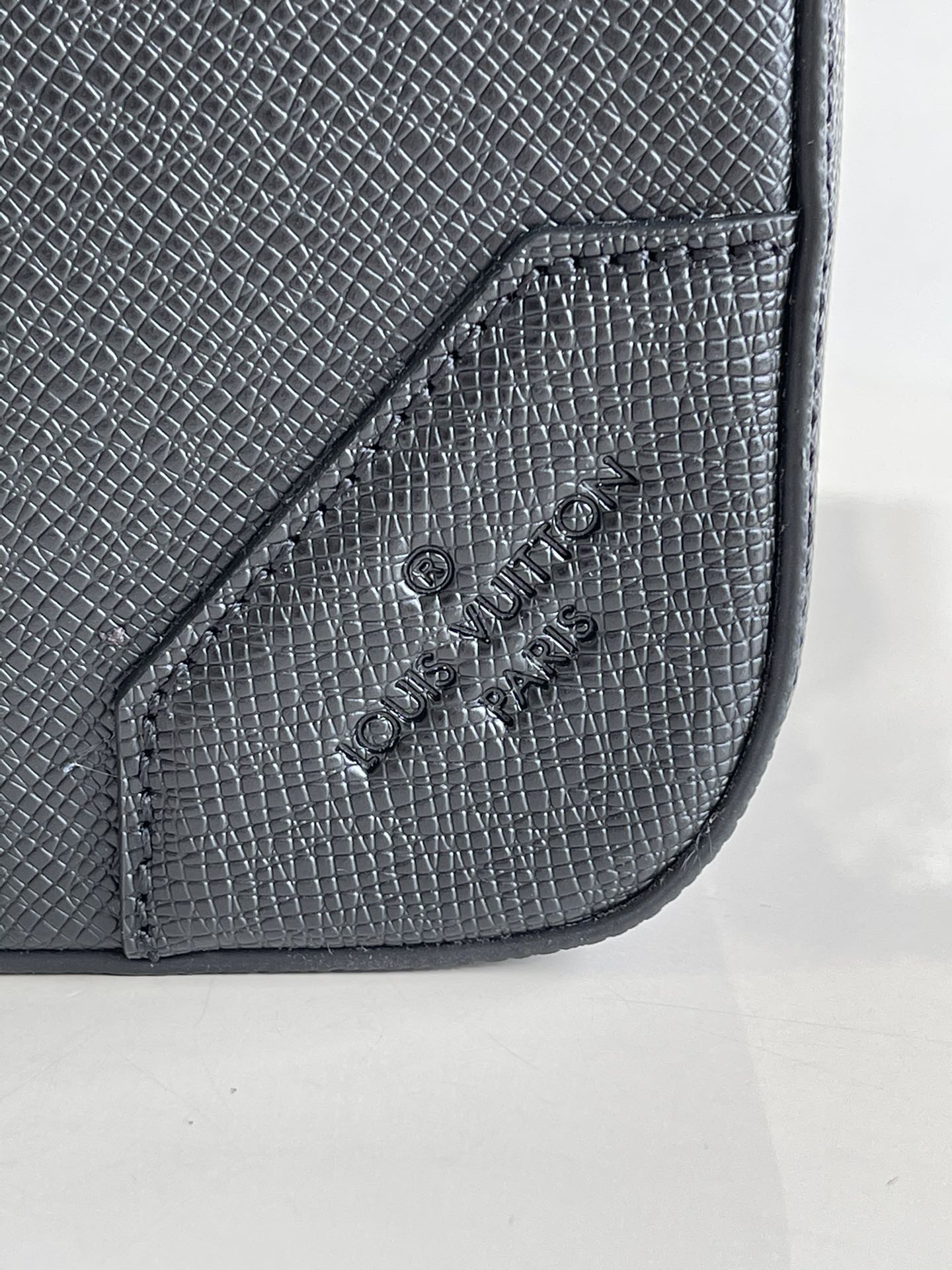 Louis Vuitton LV Briefcase双肩包 M30769