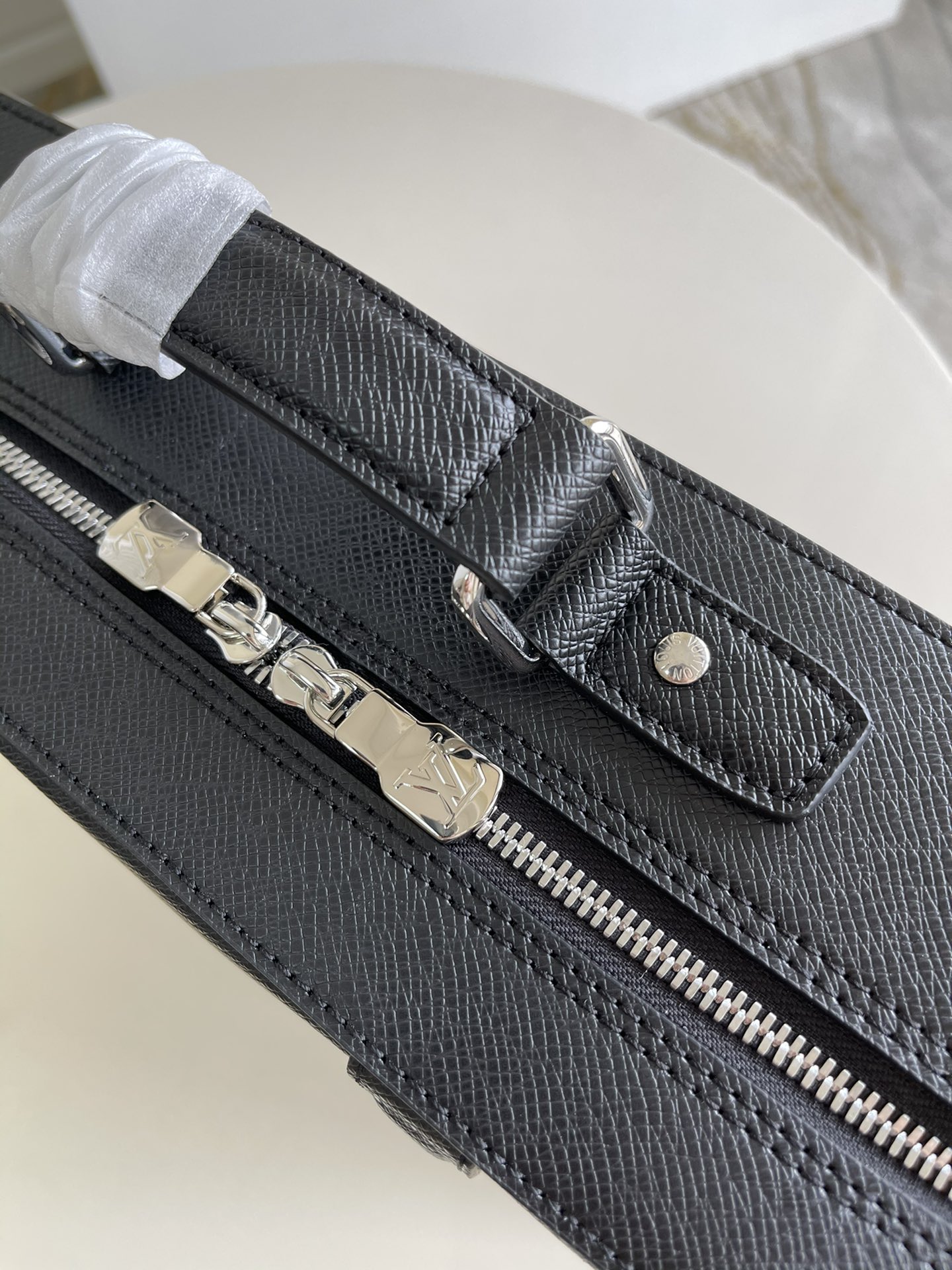 Louis Vuitton LV Briefcase双肩包 M30769