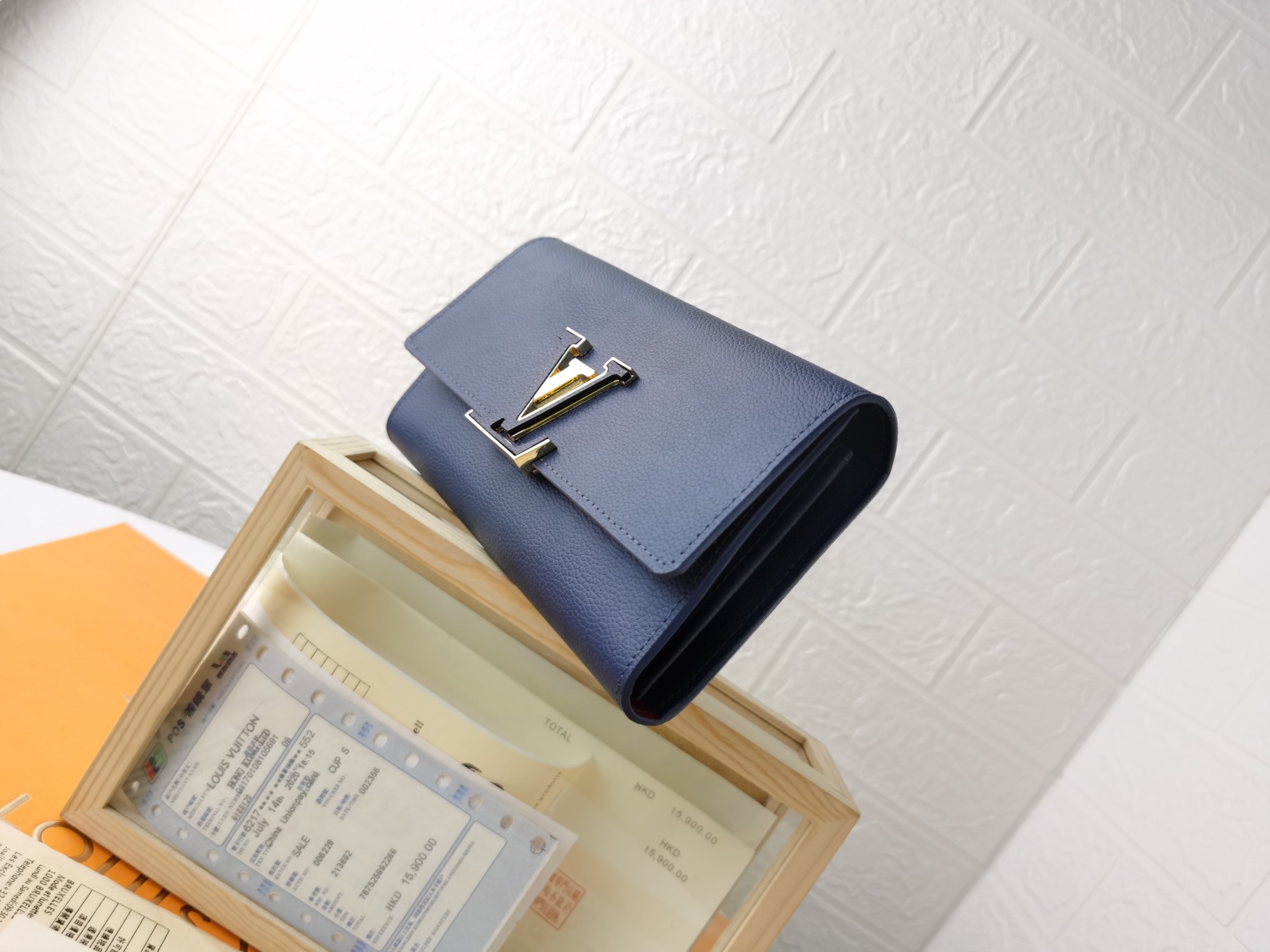 Capucines 財布 M61248 - 洗練されたデザインと色彩が魅力