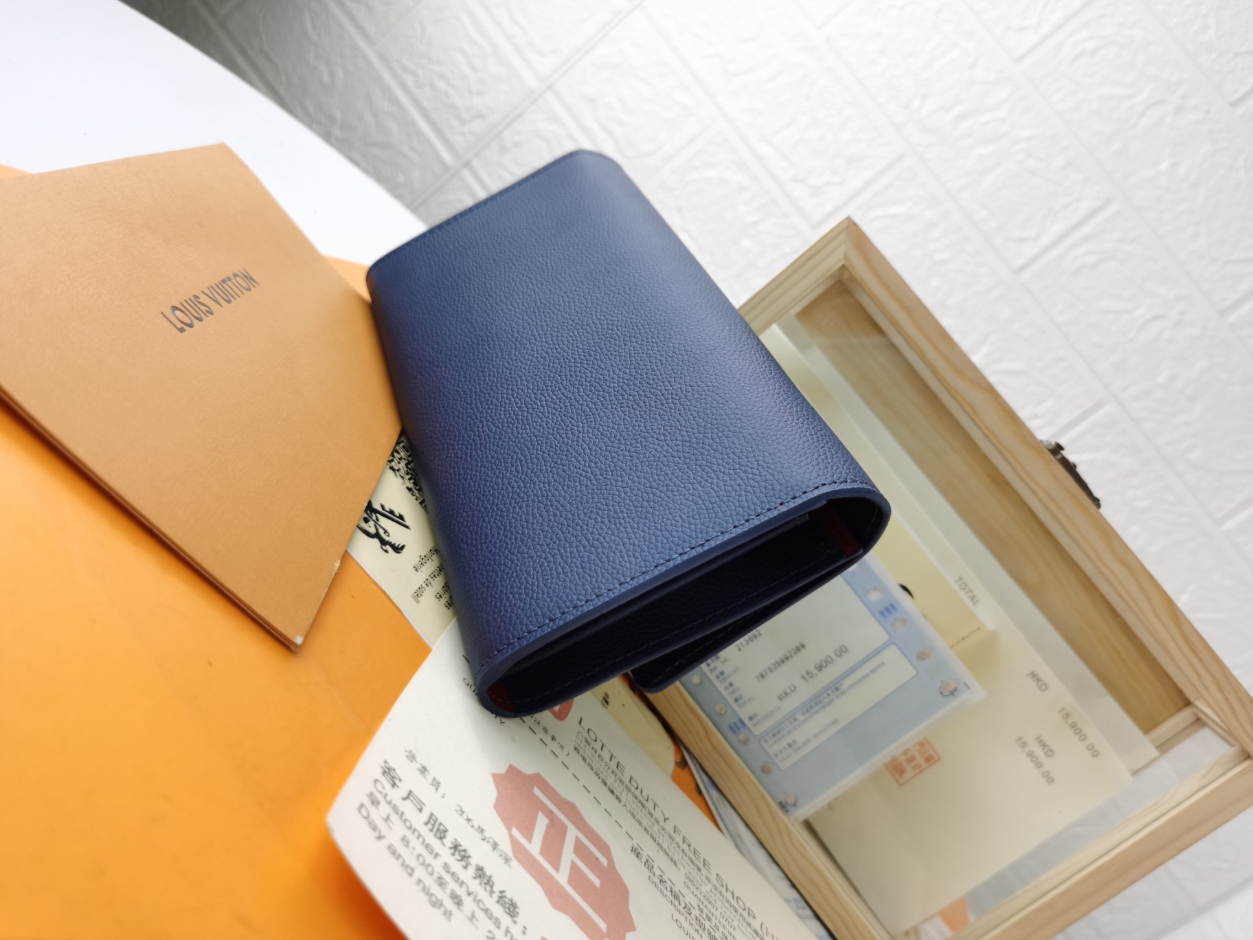 Capucines 財布 M61248 - 洗練されたデザインと色彩が魅力