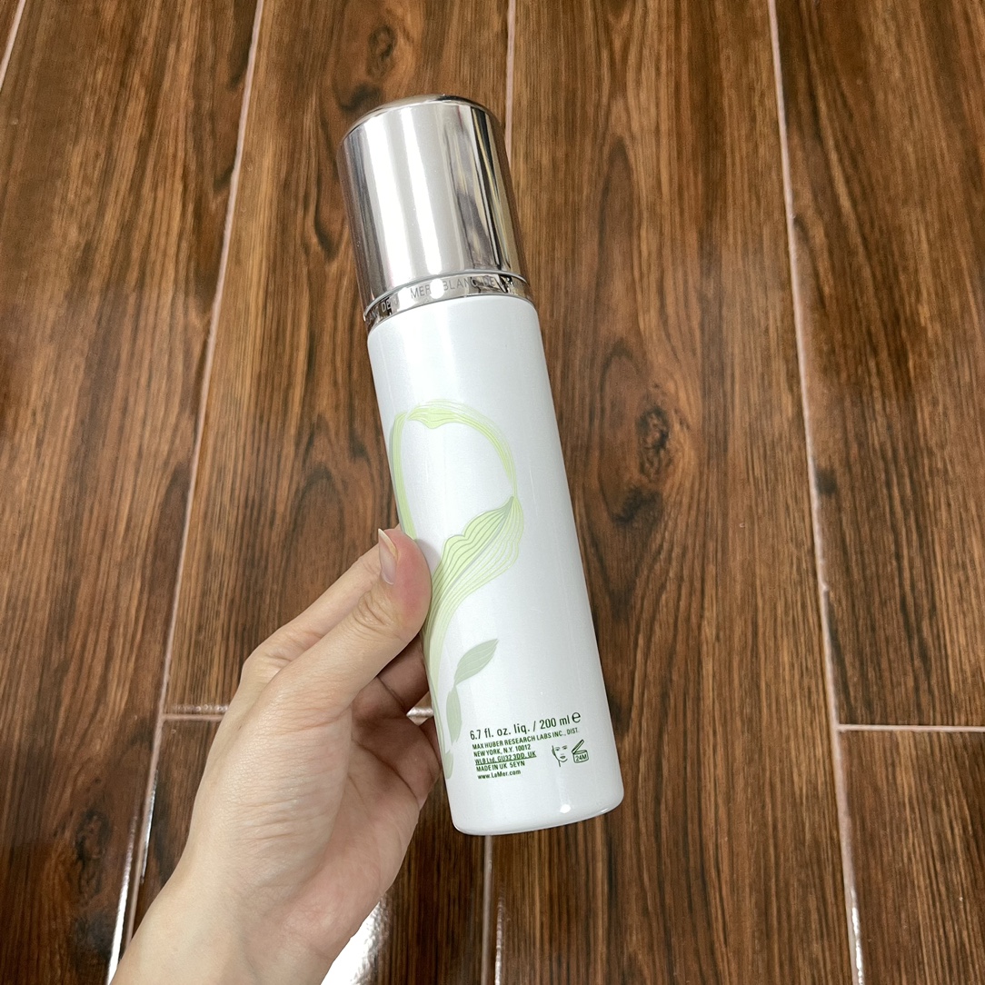LA MER The Brilliance White Lotion, Whitening Toner, 6.7 fl oz / 200 ml 4 i1622183182 1009 2