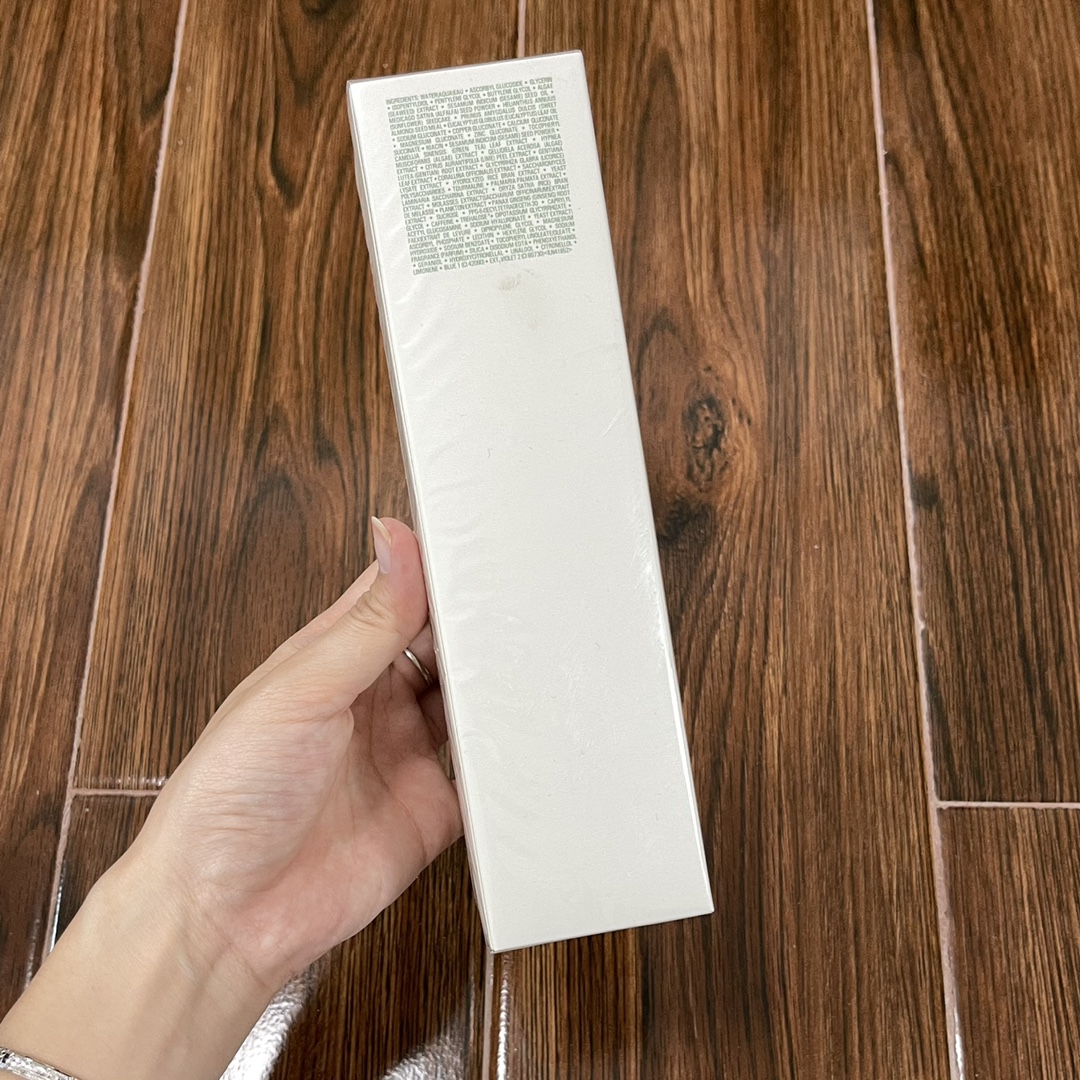 LA MER The Brilliance White Lotion, Whitening Toner, 6.7 fl oz / 200 ml 2 i1622183182 7517 0
