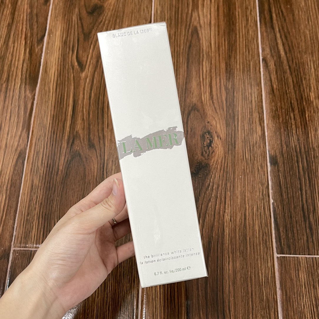 LA MER The Brilliance White Lotion, Whitening Toner, 6.7 fl oz / 200 ml 1 i1622183192 3700 0