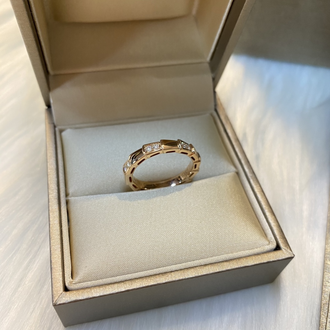 Bvlgari ring