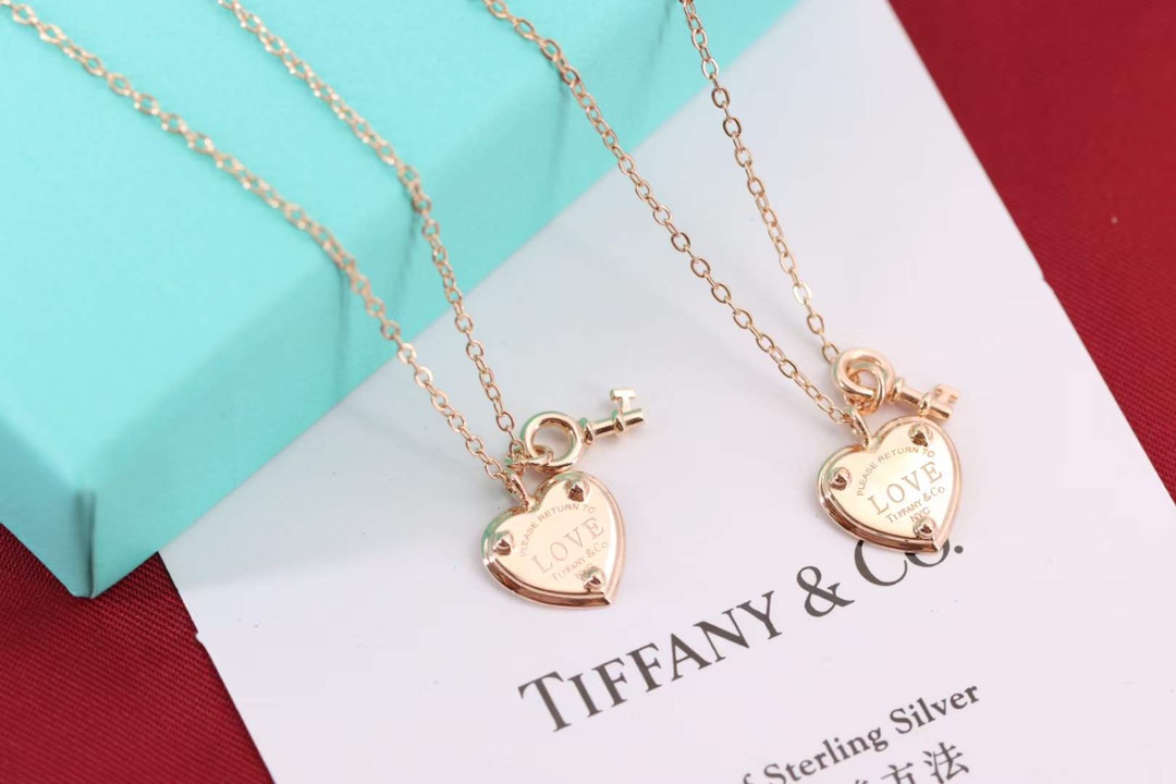 Tiffany & Co. Tiffany&Co. 玫瑰金心锁 纯银 锁骨项链