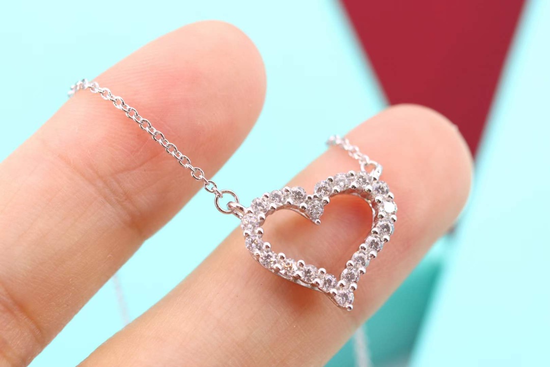 Tiffany & Co. Tiffany&Co 小号满钻爱心 锁骨项链