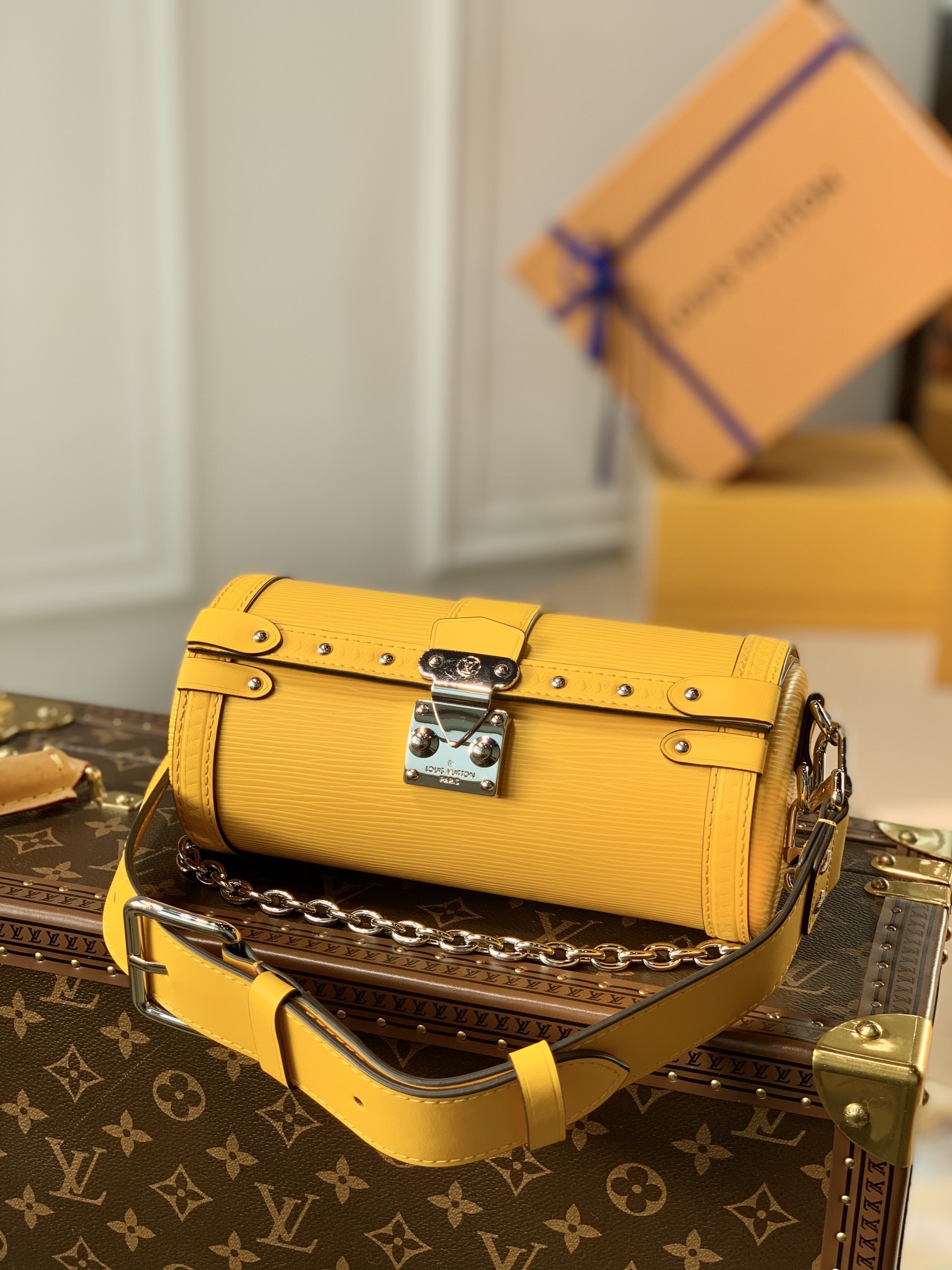 Louis Vuitton LV Papillon Trunk Perfect 
 Handbags Crossbody & Shoulder Bags Yellow Epi Baguette M58647