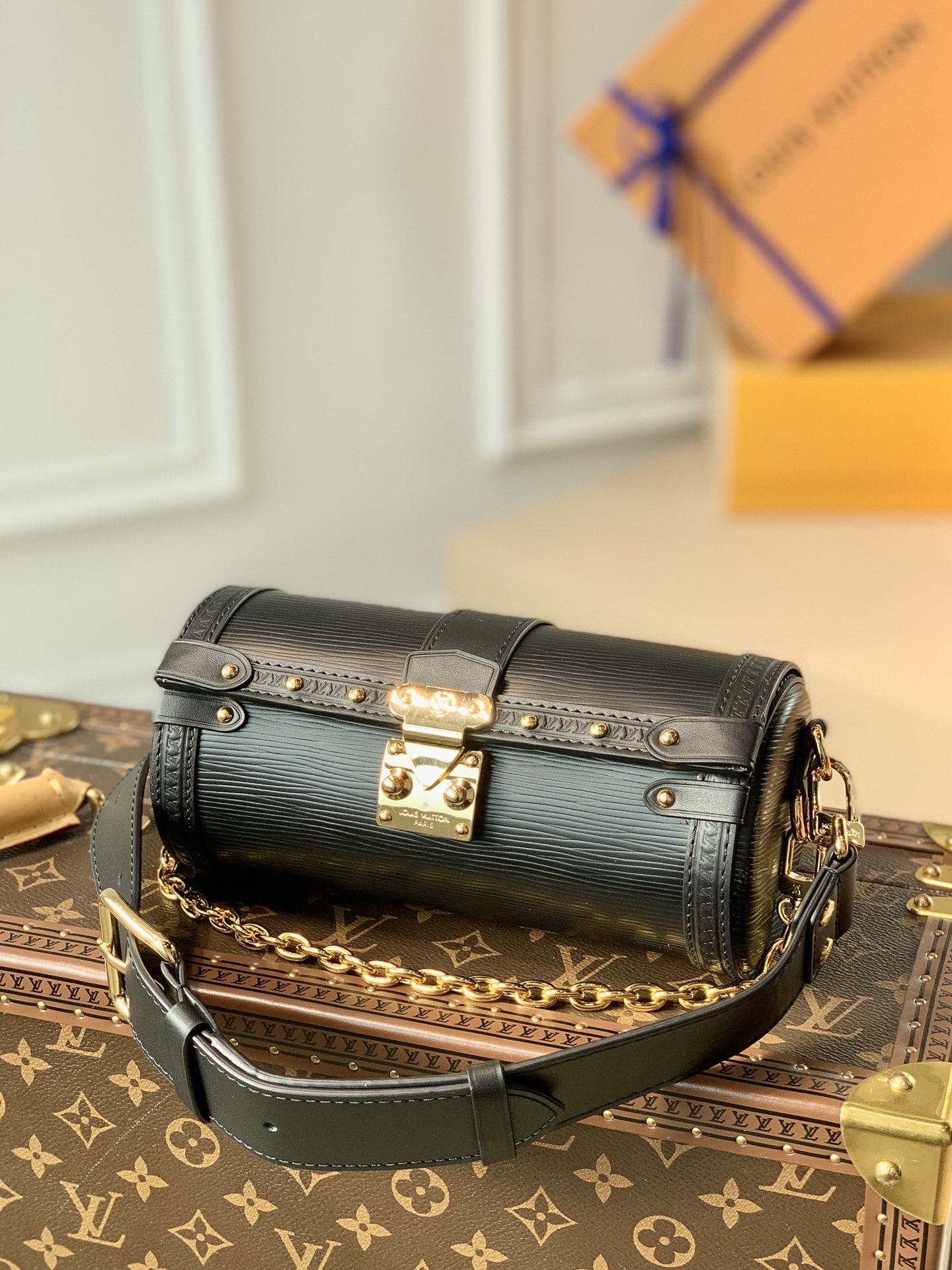 Cheap Replica Designer
 Louis Vuitton LV Papillon Trunk Handbags Crossbody & Shoulder Bags High Quality Customize
 Black Epi Baguette M58655