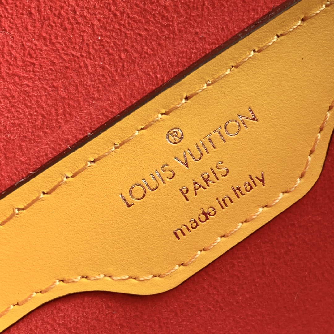 Louis Vuitton LV Papillon Trunk Bag M58647 黄