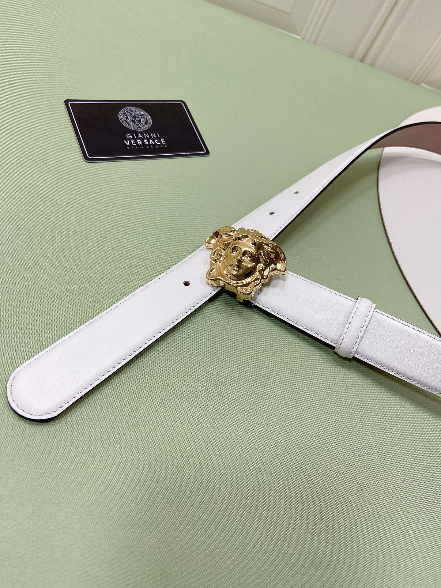 范思哲官网新款带身釆用双面头层牛皮大