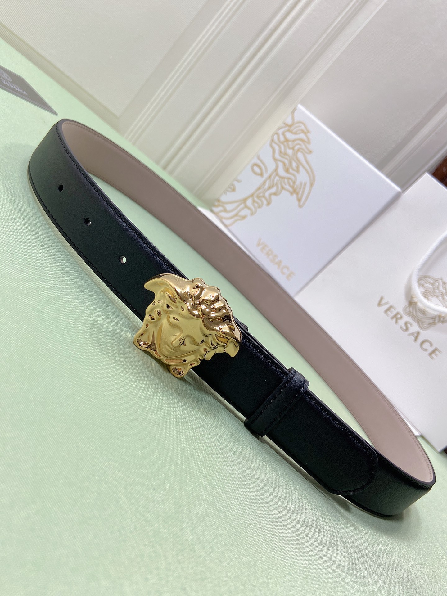 范思哲官网新款带身釆用双面头层牛皮大