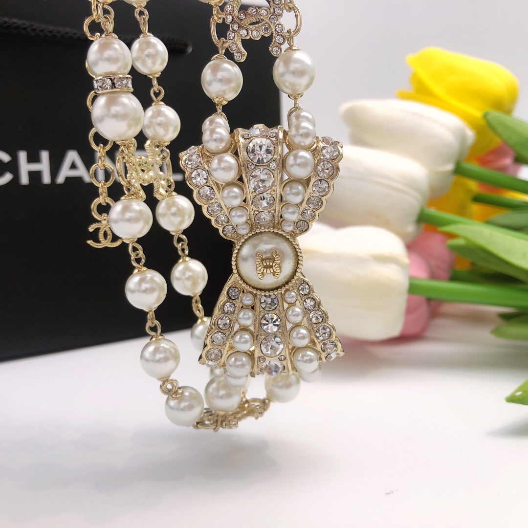 编号XXL0036
香奈儿CHANEL 原单新品  小香蝴蝶结🎀珍珠项链 高端品质，专柜11开模，专柜原