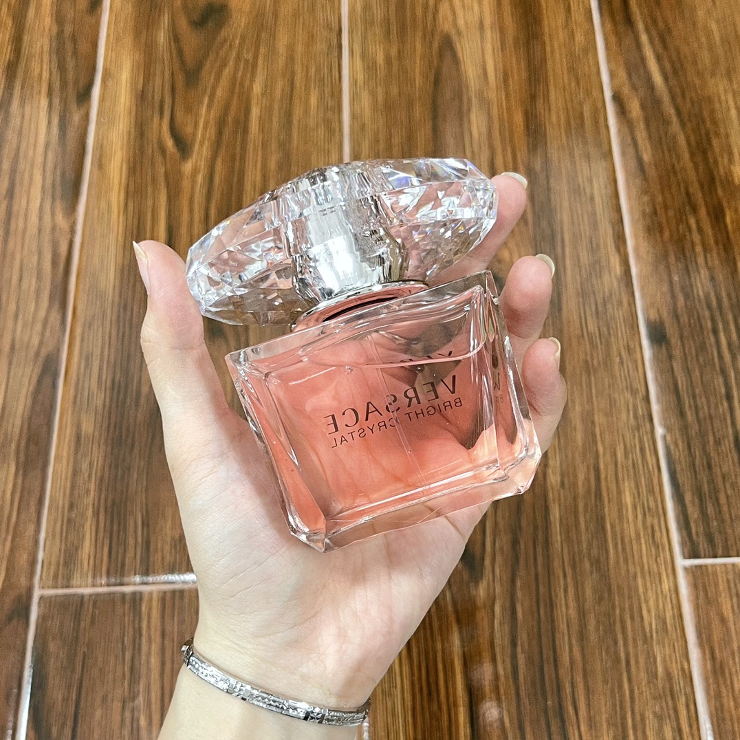 Versace Bright Crystal Eau de Toilette - 90ml Floral Fruity Fragrance 4 i1622262506 1694 3